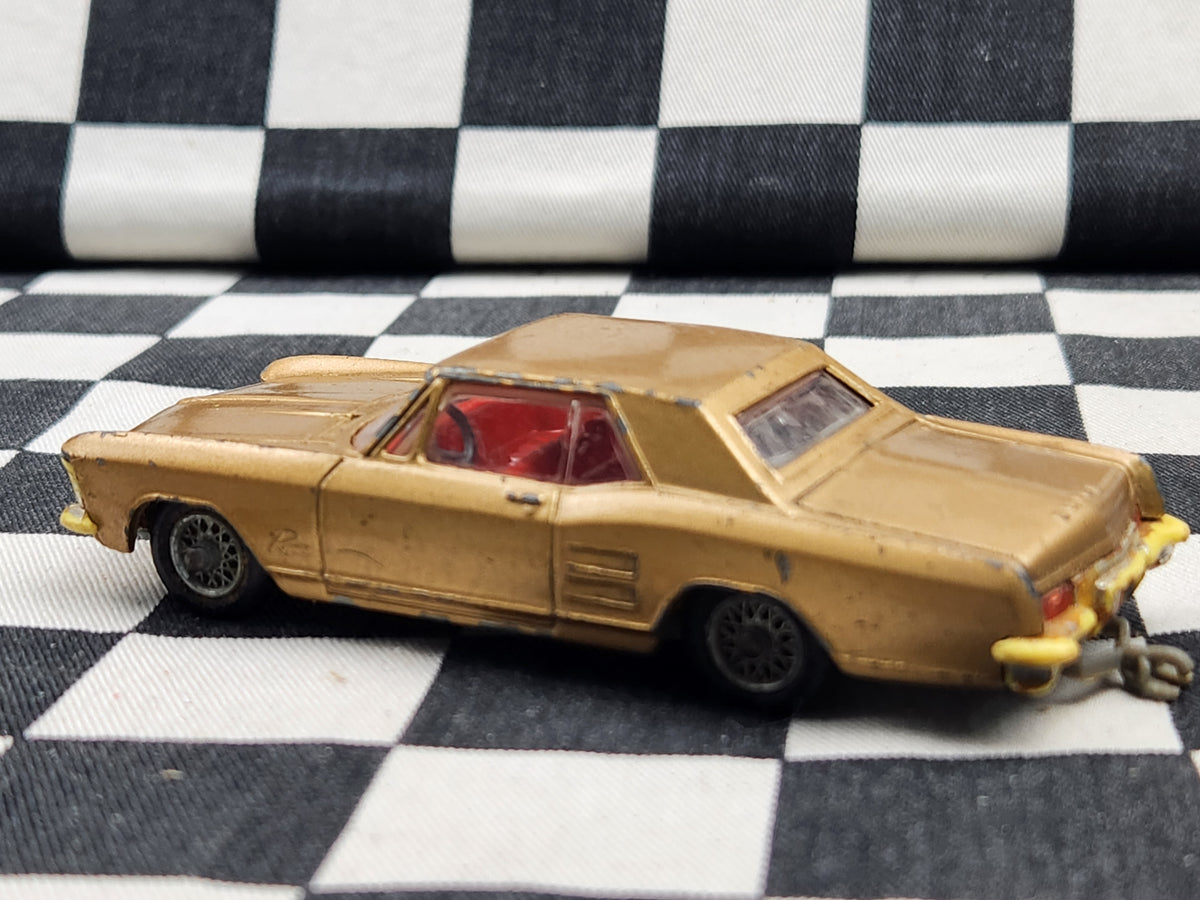 Vintage Corgi 1:43 Buick Riviera
