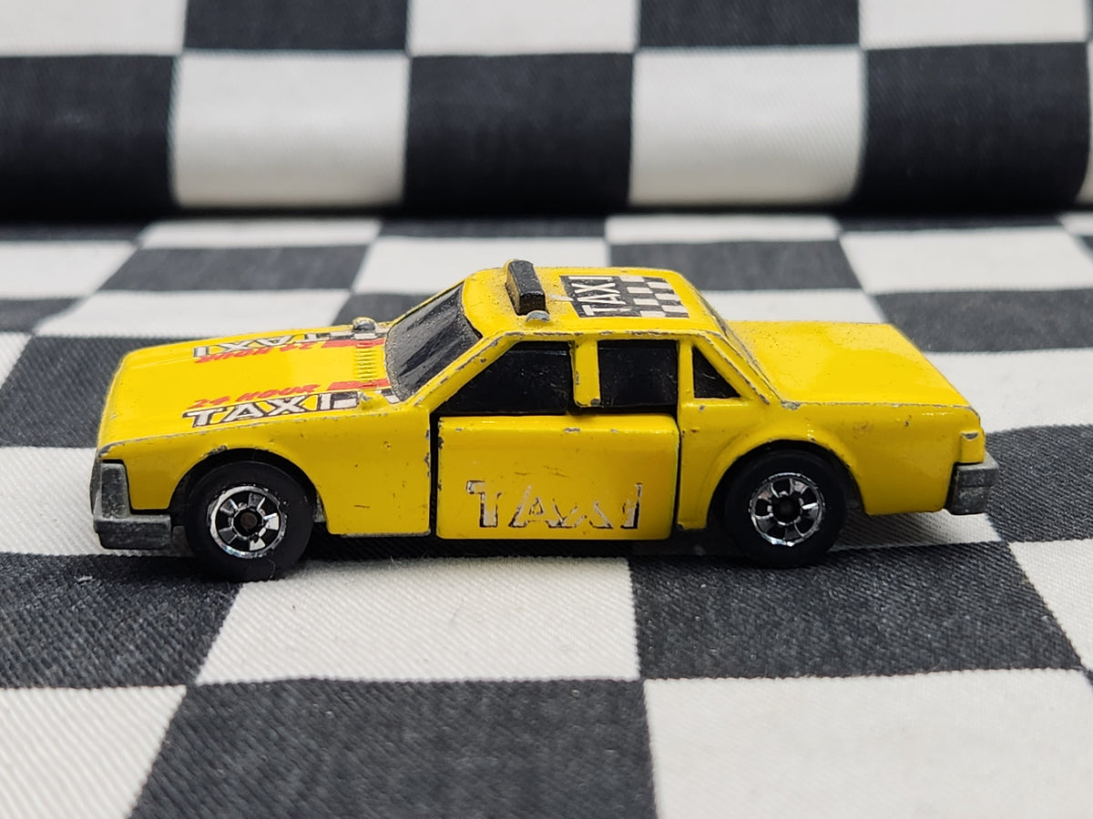 Vintage Loose Hot Wheels CRACK UP'S City Taxi Super Blaster