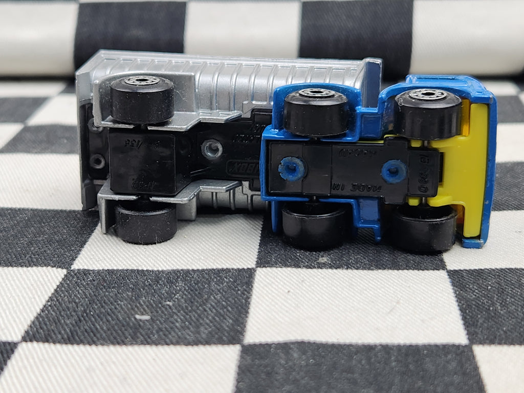 Vintage Loose Matchbox Superfast Articulated Truck