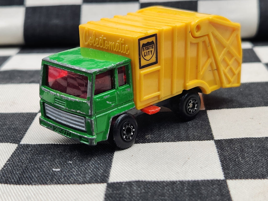 Vintage Loose Matchbox Superfast Refuse Truck