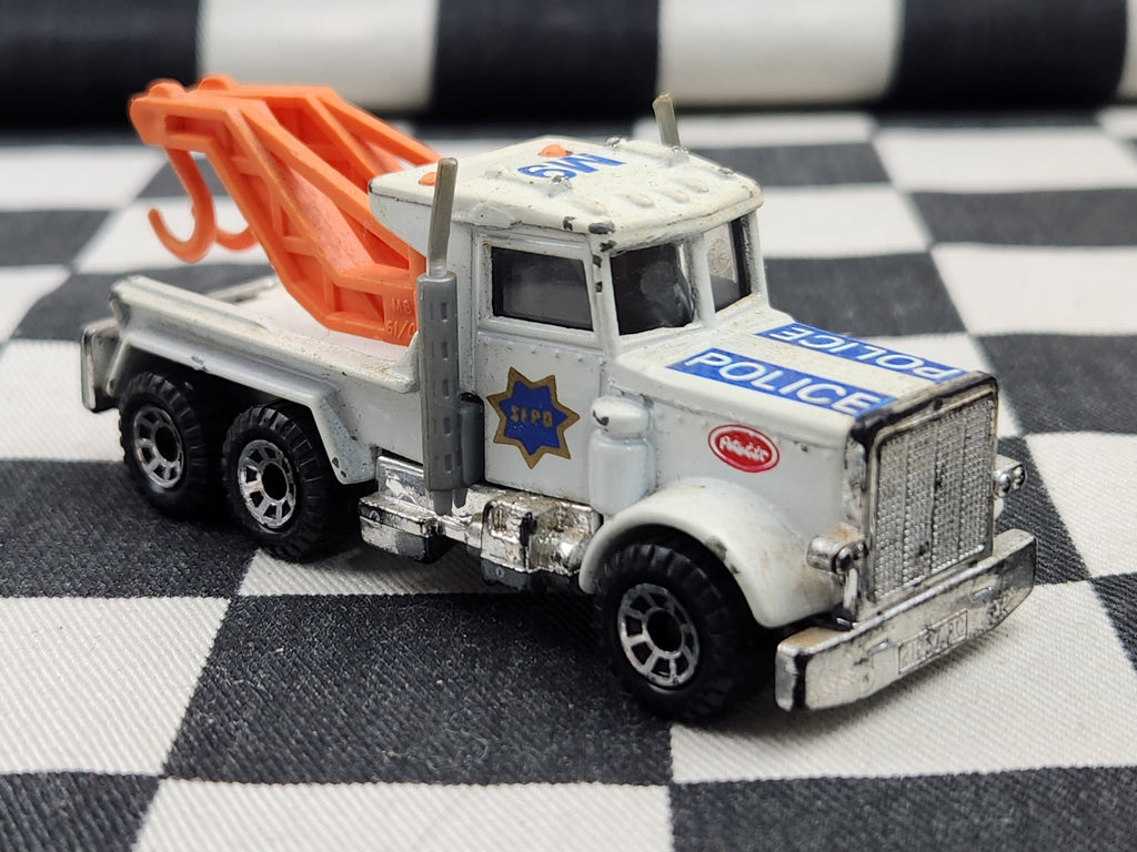 Vintage Loose Matchbox Peterbilt Police Tow Truck Wrecker