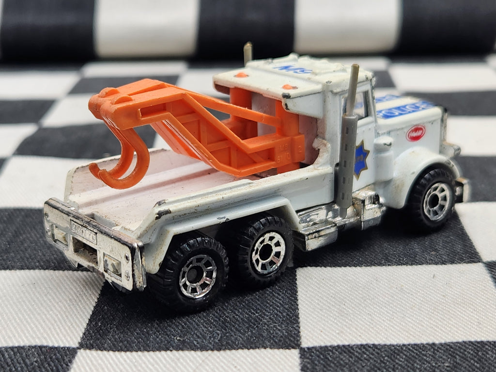 Vintage Loose Matchbox Peterbilt Police Tow Truck Wrecker