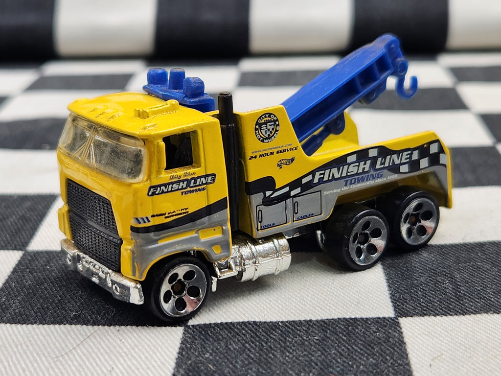 Vintage Loose Hot Wheels Finish Line Towing Tow Truck Wrecker