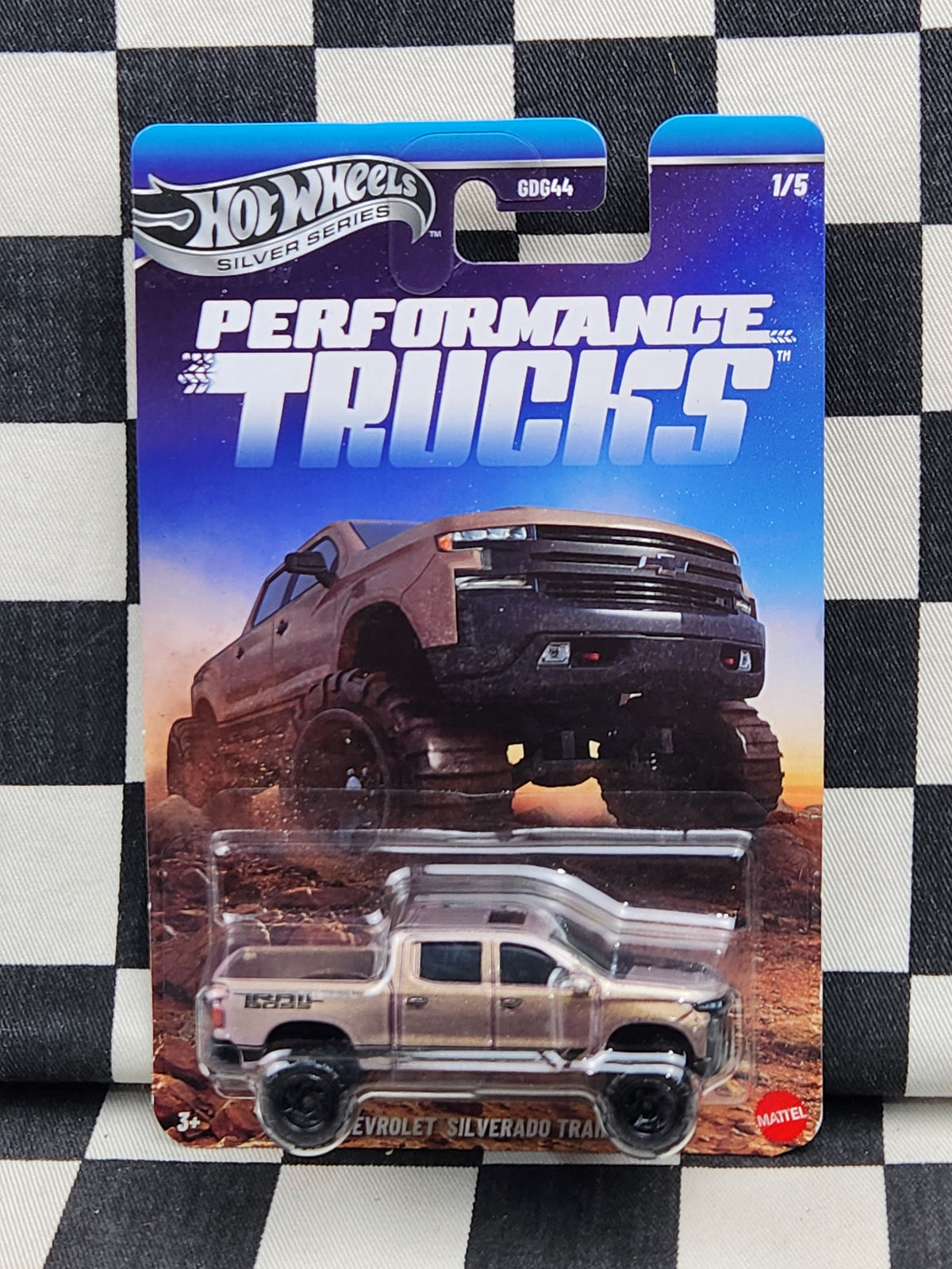 Hot Wheels Silver Series Performance Trucks 2019 Chevrolet Silverado Trail Boss LT