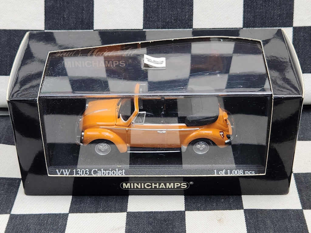 Minichamps 1:43 Volkswagen 1302 Beetle Cabriolet 1974 Orange