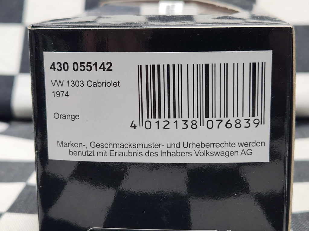 Minichamps 1:43 Volkswagen 1302 Beetle Cabriolet 1974 Orange