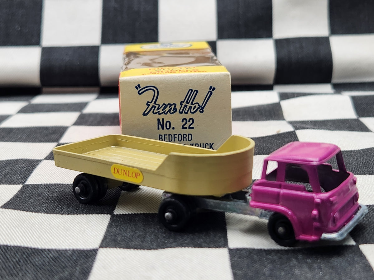 Vintage FUN HO NZ #22 Bedford Articulated Truck Dunlop