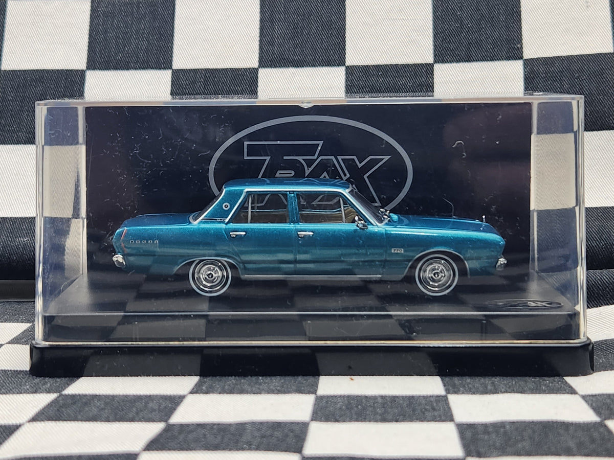 Trax 1:43 Chrysler Valiant VF Regal Crystal Turquoise Metallic TR91
