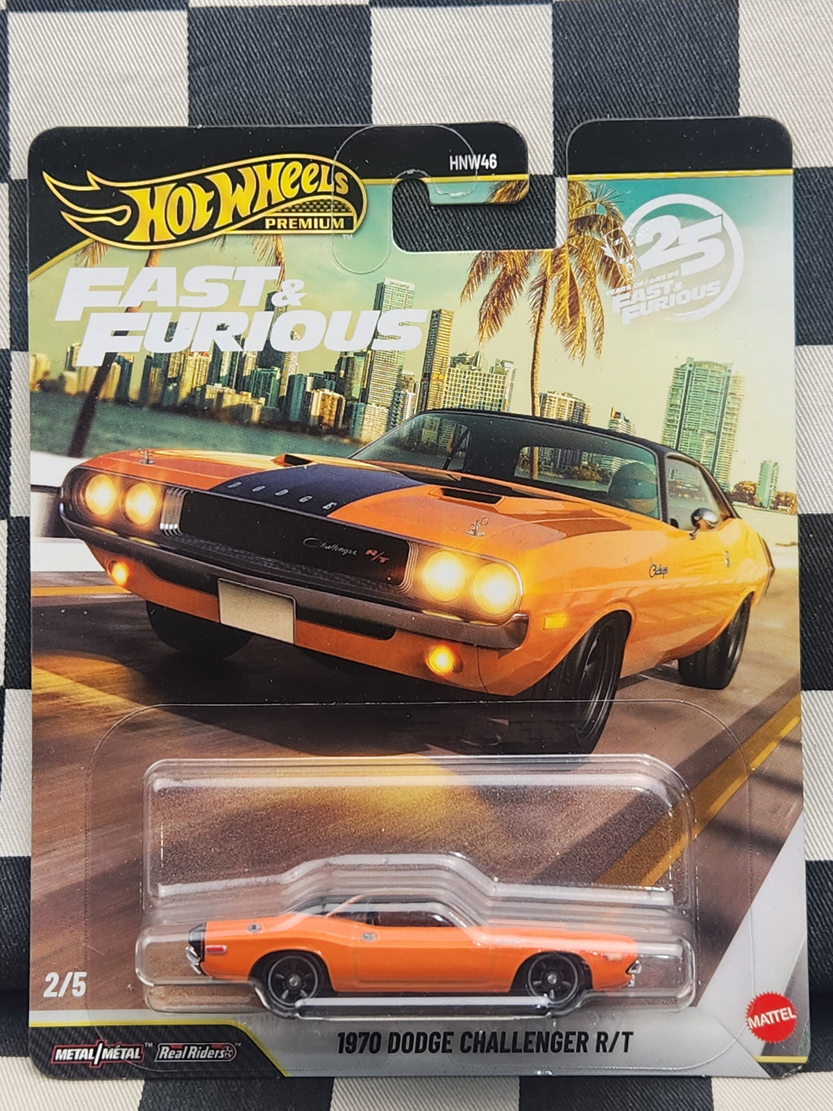 Hot Wheels Premium Fast & Furious 1970 Dodge Challenger R/T