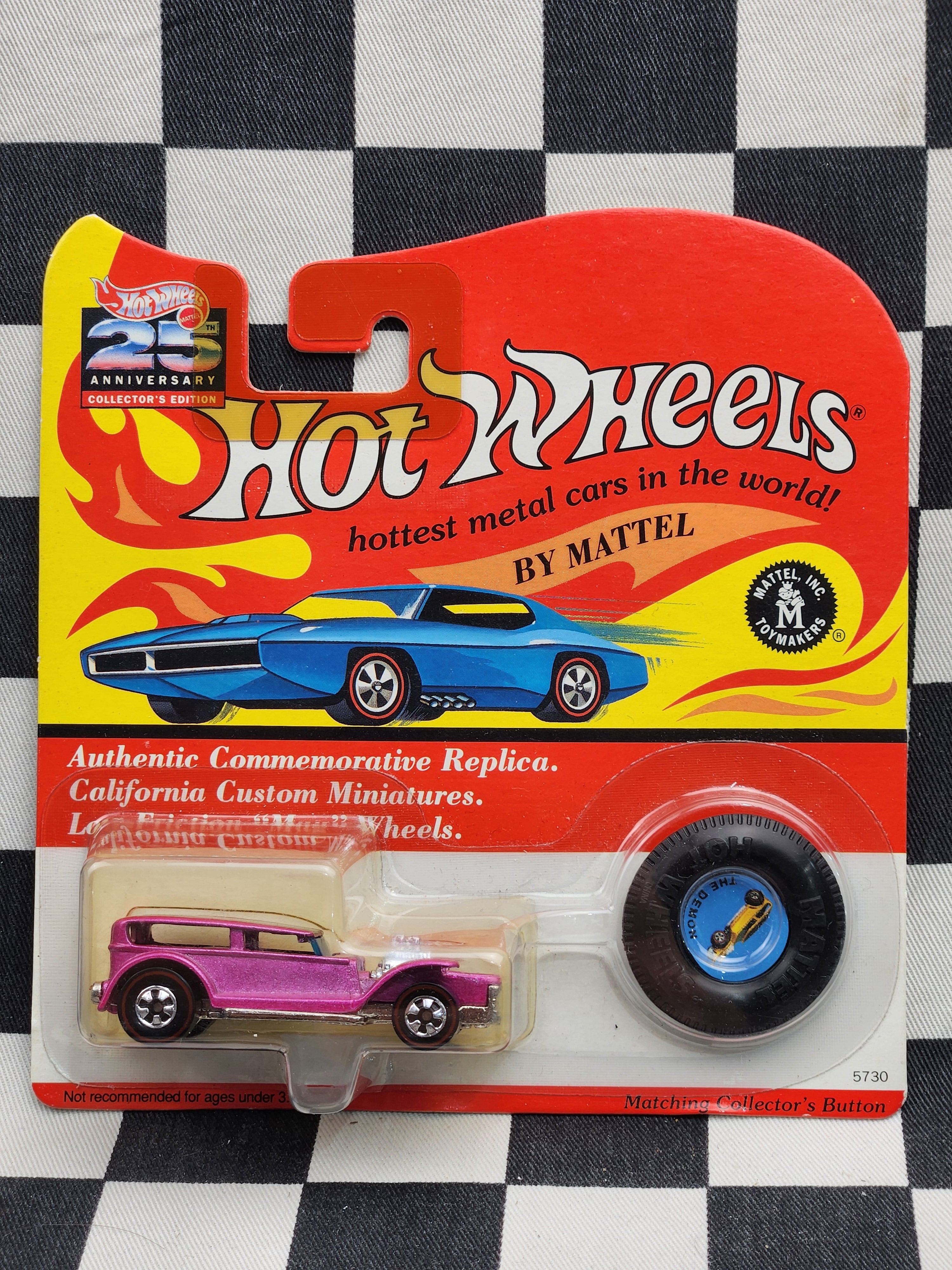 Hot Wheels 1993 25th Anniversary REDLINE The Demon Dave Stucky's Lil Coffin Pink