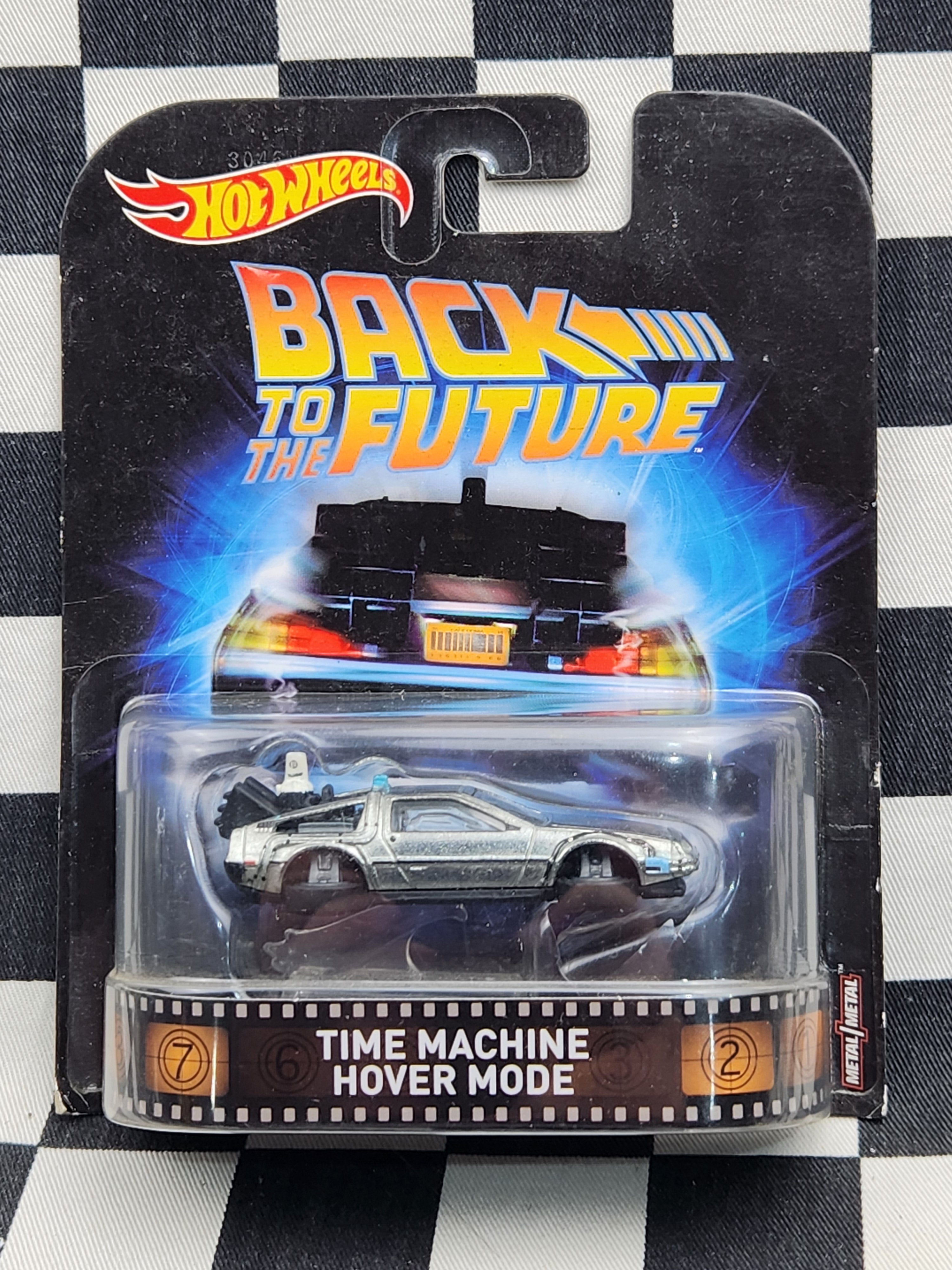Hot Wheels Retro Entertainment Time Machine Hover Mode