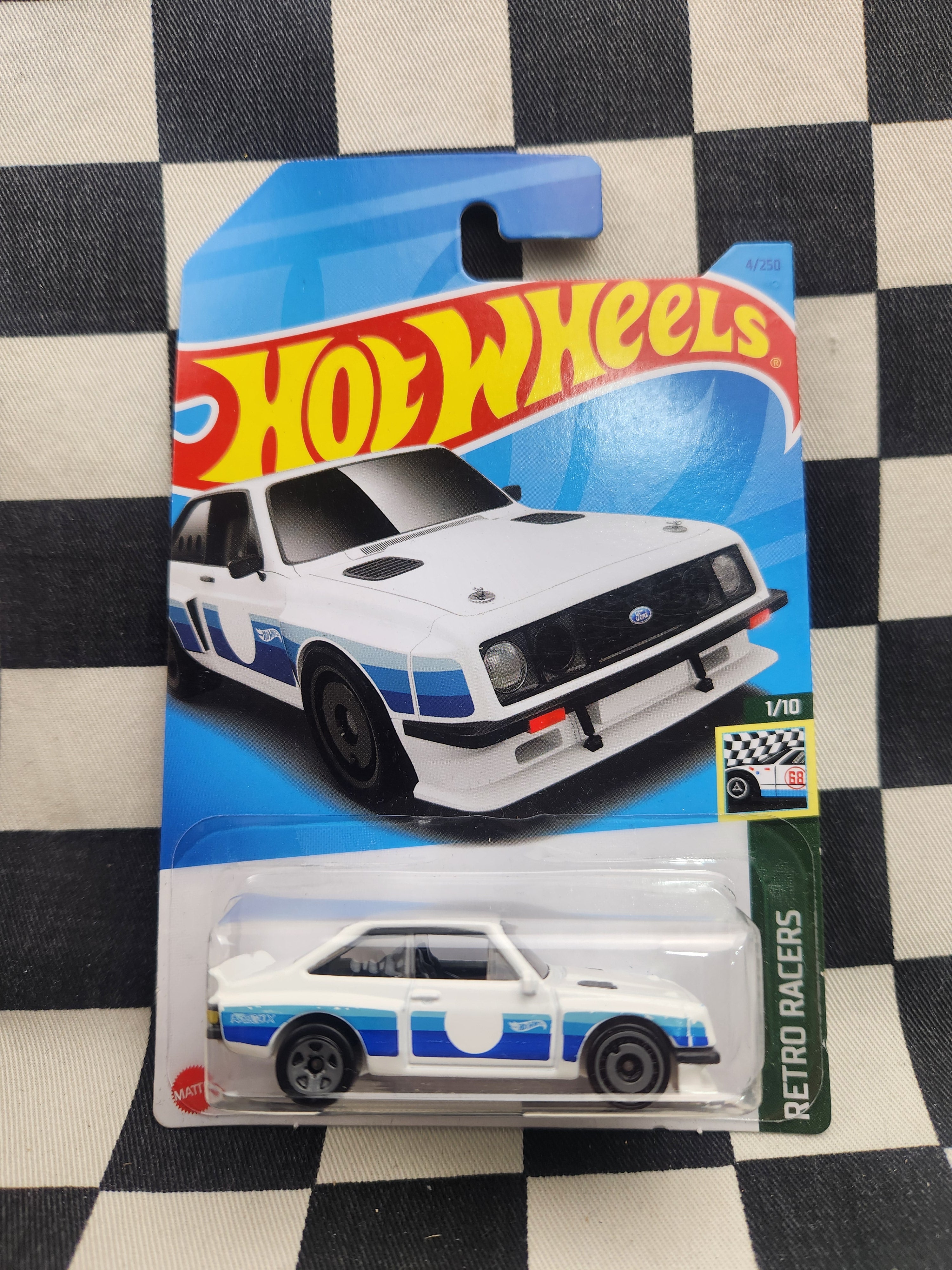 Hot Wheels 2023 Retro Racers Ford Escort RS2000 White