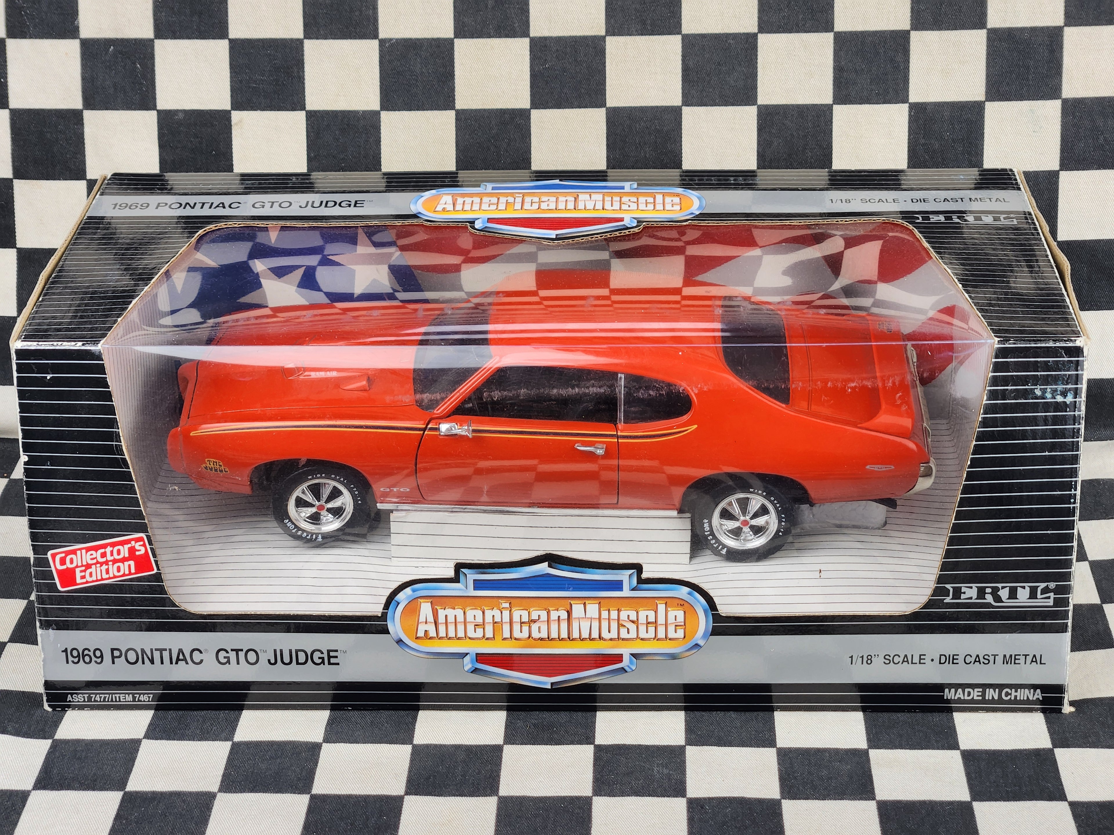 ERTL 1:18 American Muscle 1969 Pontiac GTO Judge