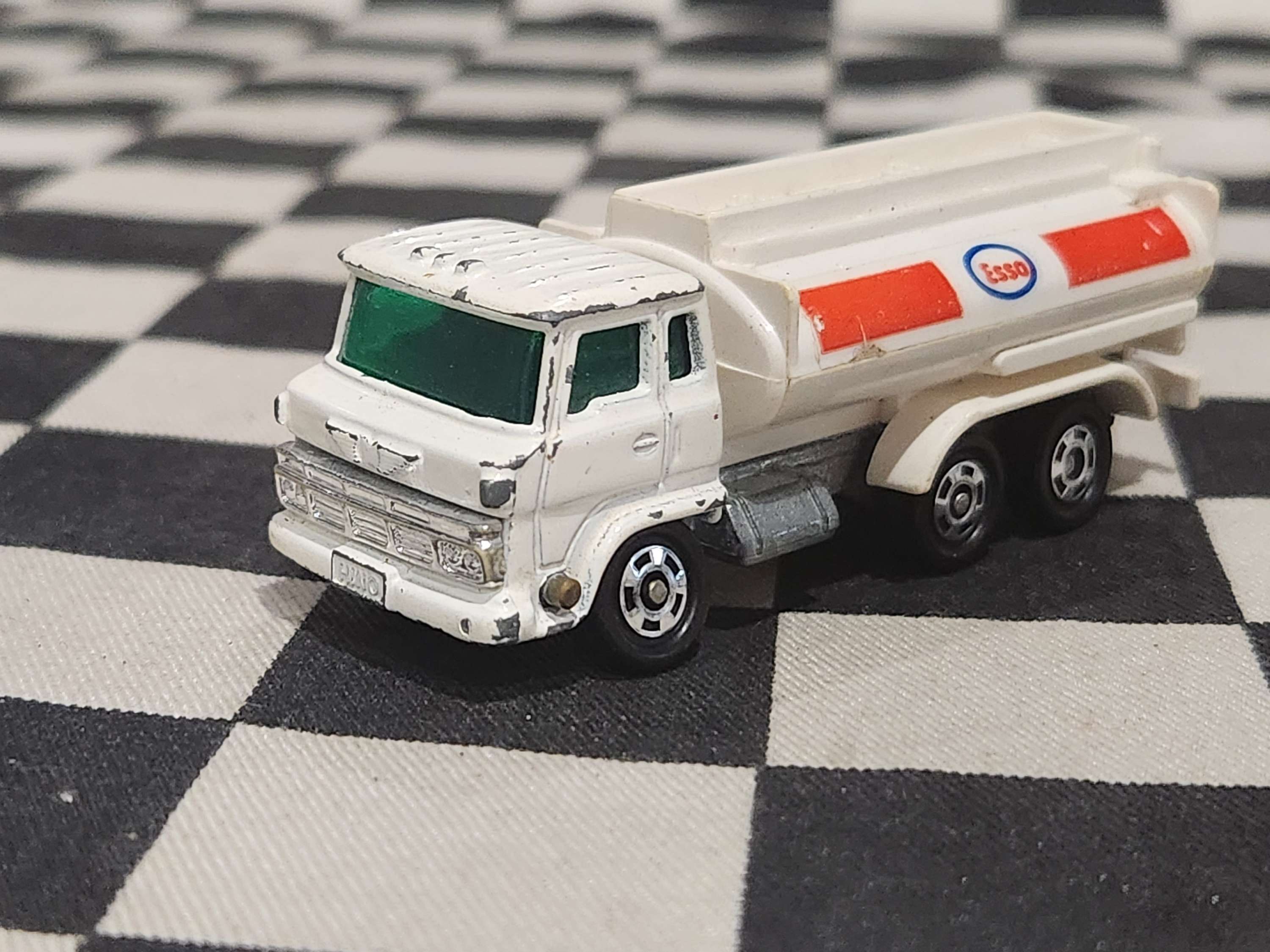 Vintage Loose Tomica Hino Esso Tanker Truck