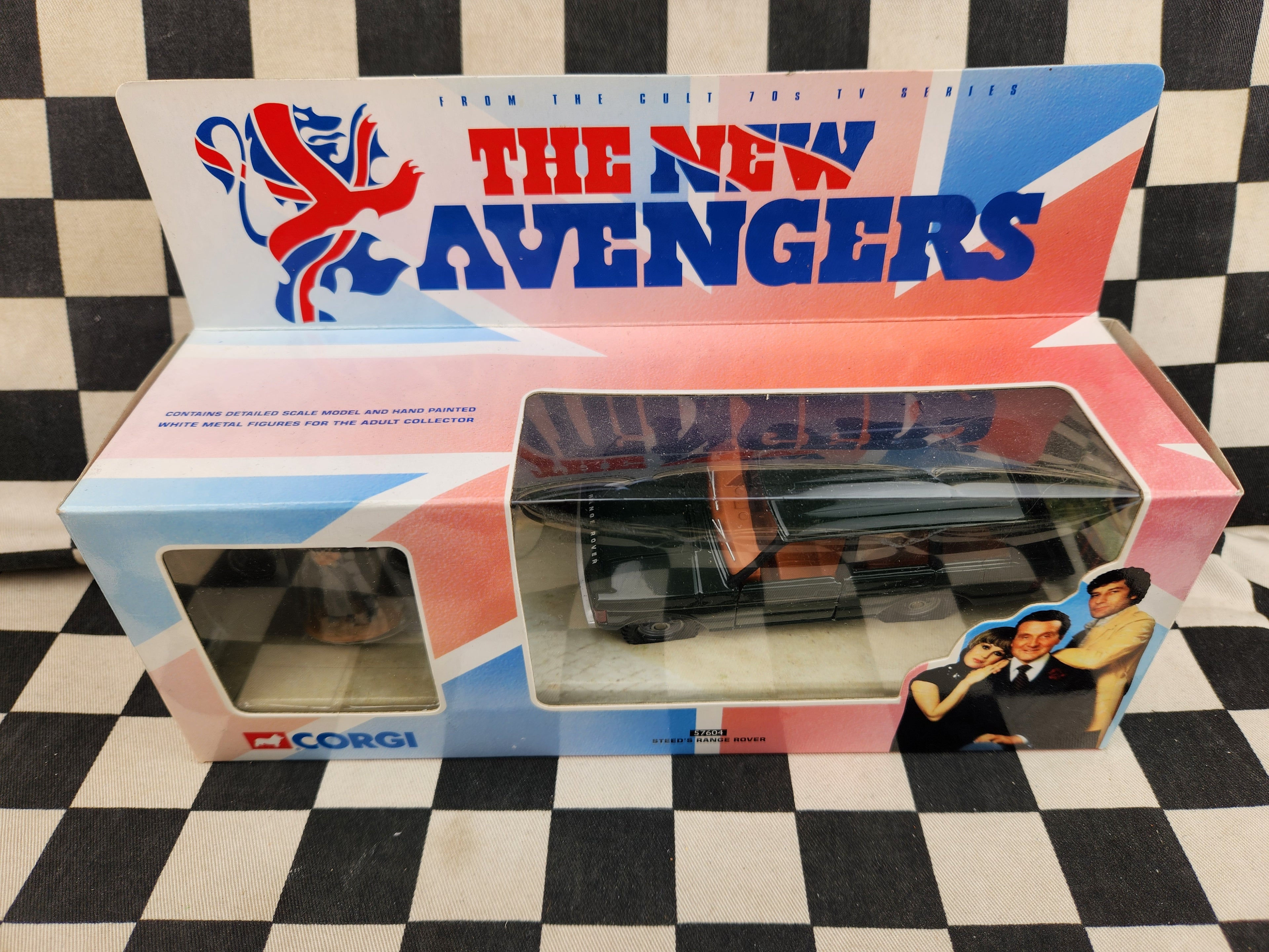 Corgi 1/43 The New Avengers Steed's Range Rover w Figure