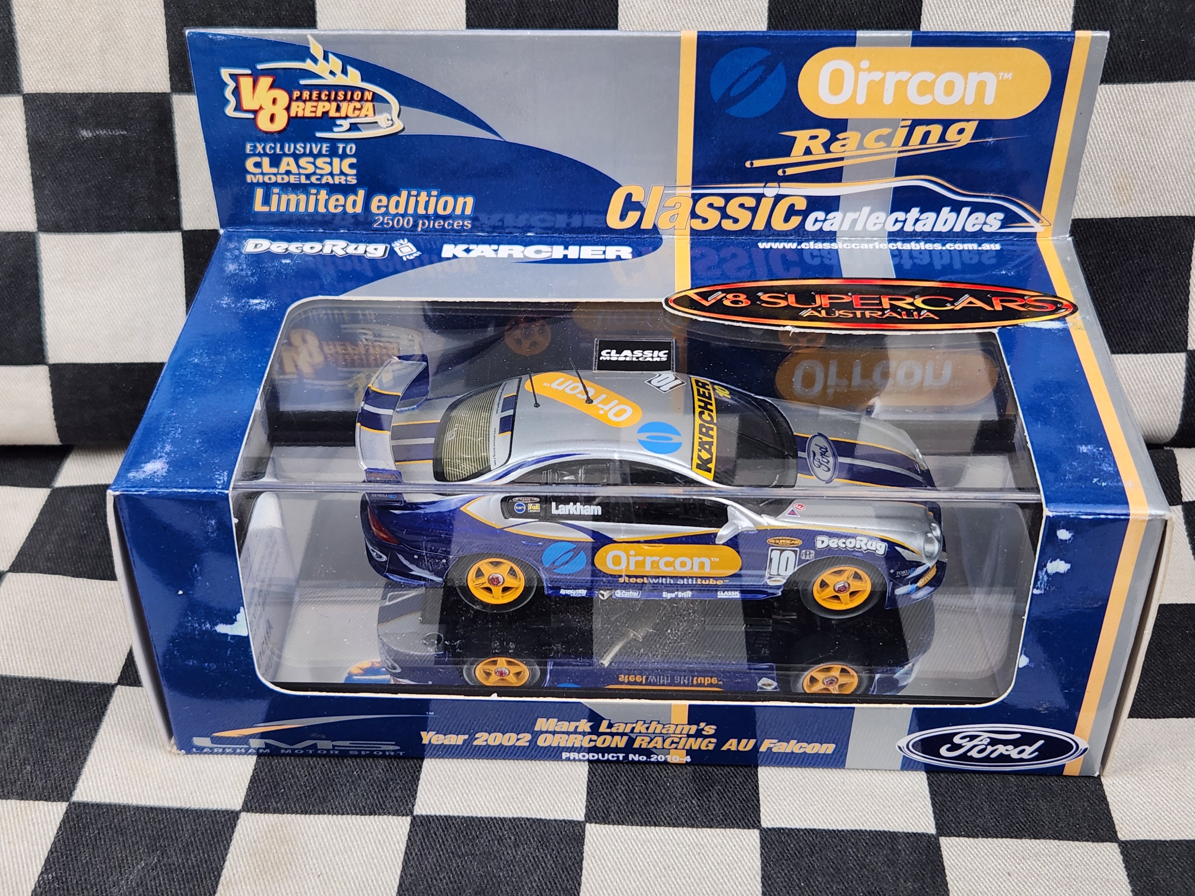 Classic Carlectables 1:43 V8 Supercar Mark Larkham 2002 Ford Au Falcon