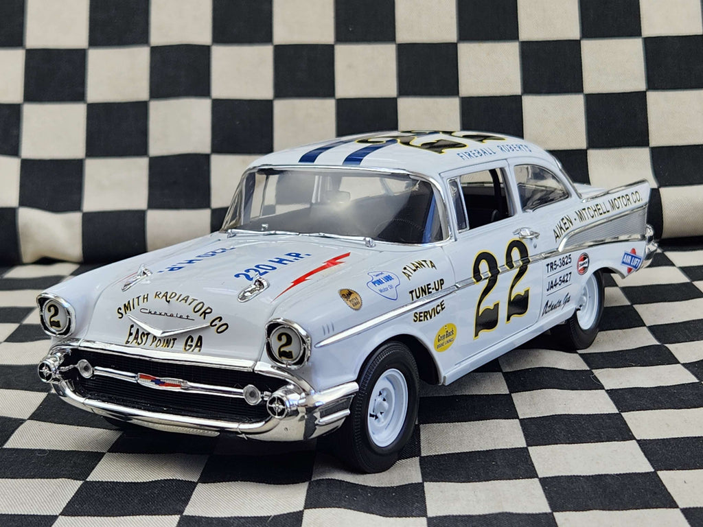 Acme 1:18 Fireball Roberts 1957 Chevrolet Bel Air Darlington 500 Winner