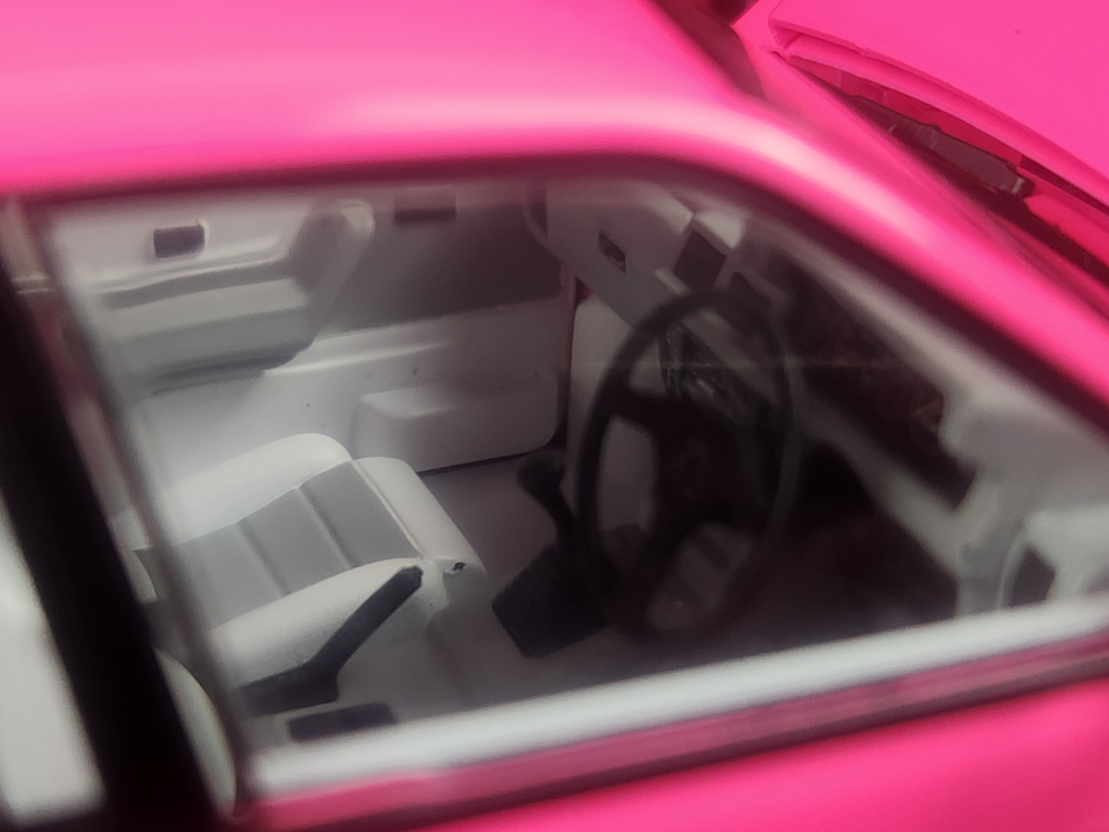 DDA 1:24  Holden VL Walkinshaw Commodore Custom Pink