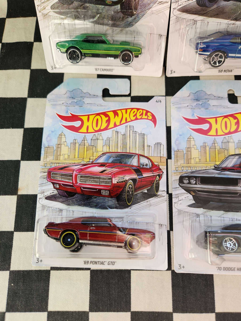 Hot Wheels Detroit Muscle Set 6 Cars Camaro Nova GTO Torino Mustang Dodge Hemi