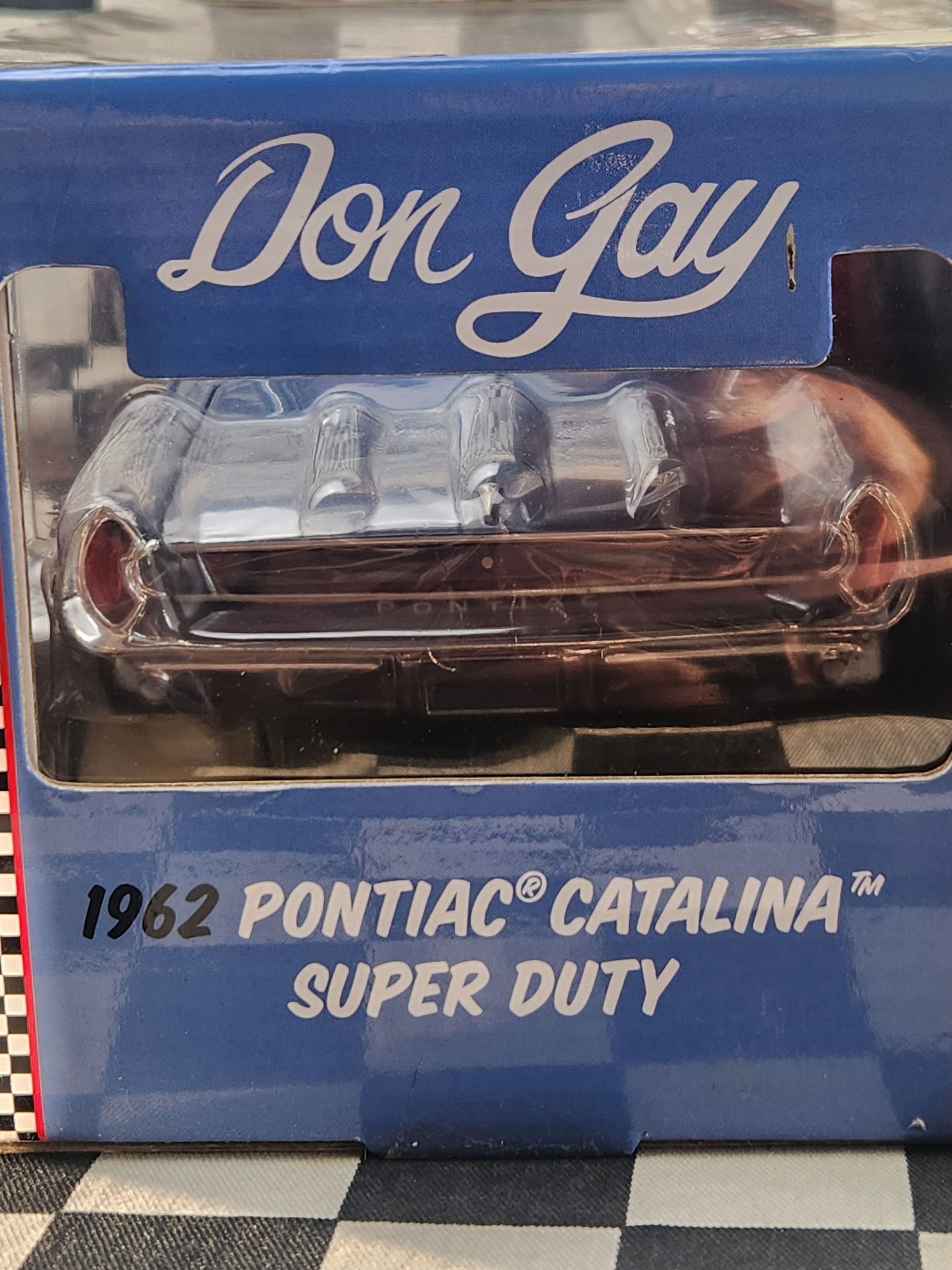 Auto World 1/18 Don Gay 1962 Pontiac Catalina Super Duty