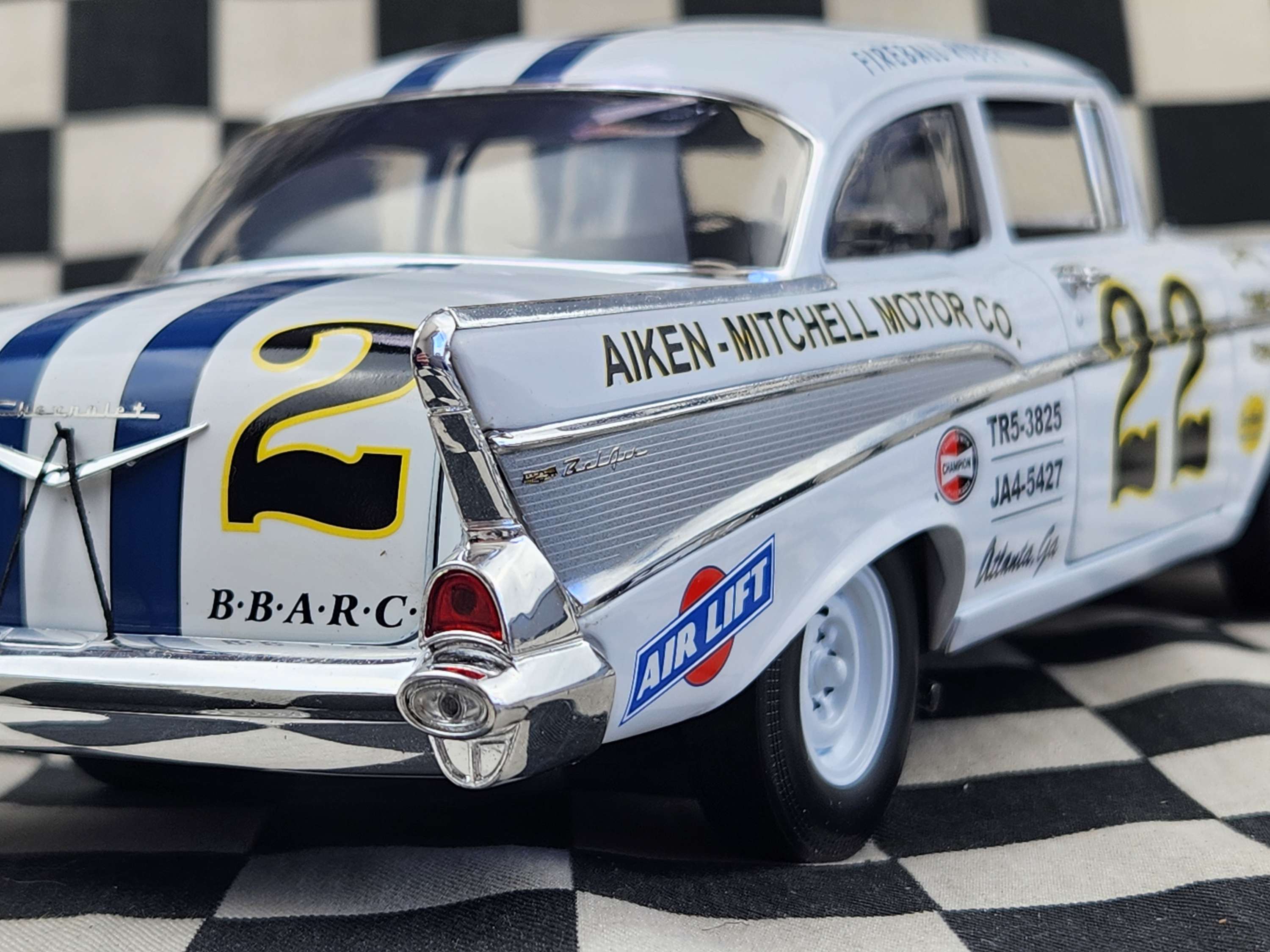 Acme 1:18 Fireball Roberts 1957 Chevrolet Bel Air Darlington 500 Winner