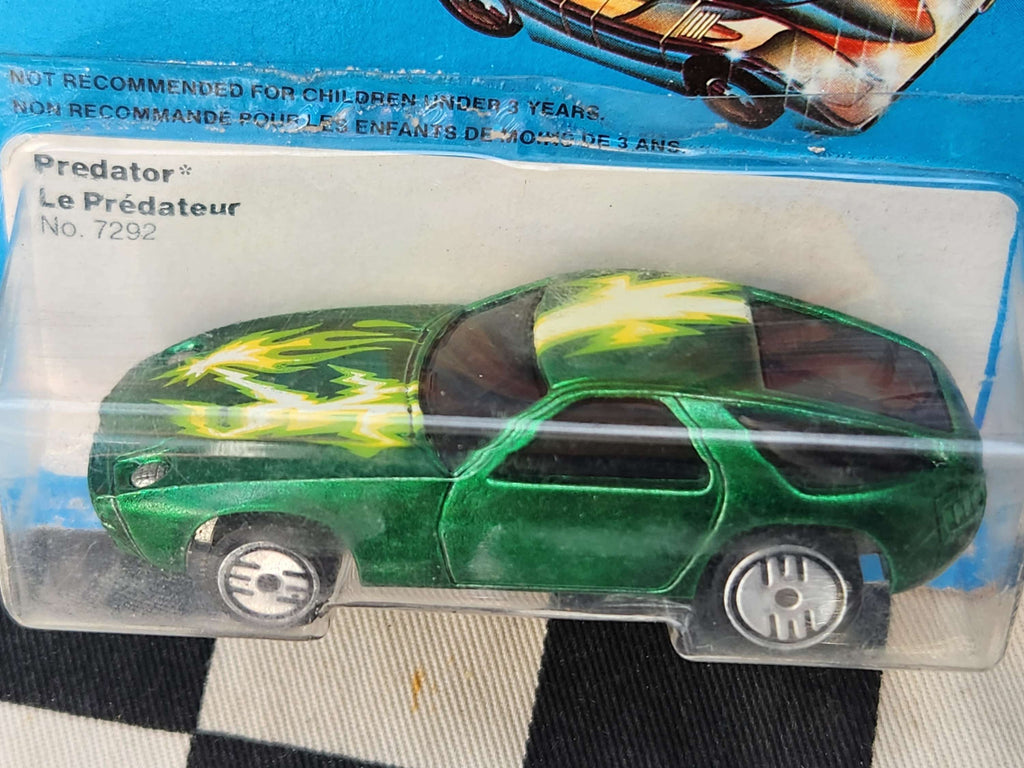 Vintage Carded Hot Wheels 1983 Ultra Hots Predator Porsche 928 Green