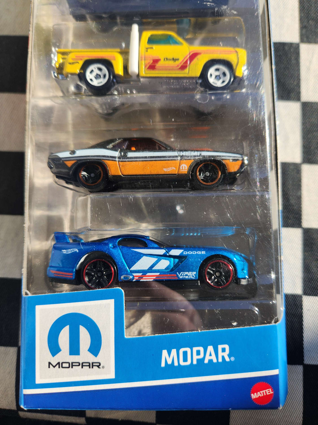 Hot Wheels MOPAR 5 Pack Dodge Charger Daytona Hemi Challenger STR8 Viper GTS-R