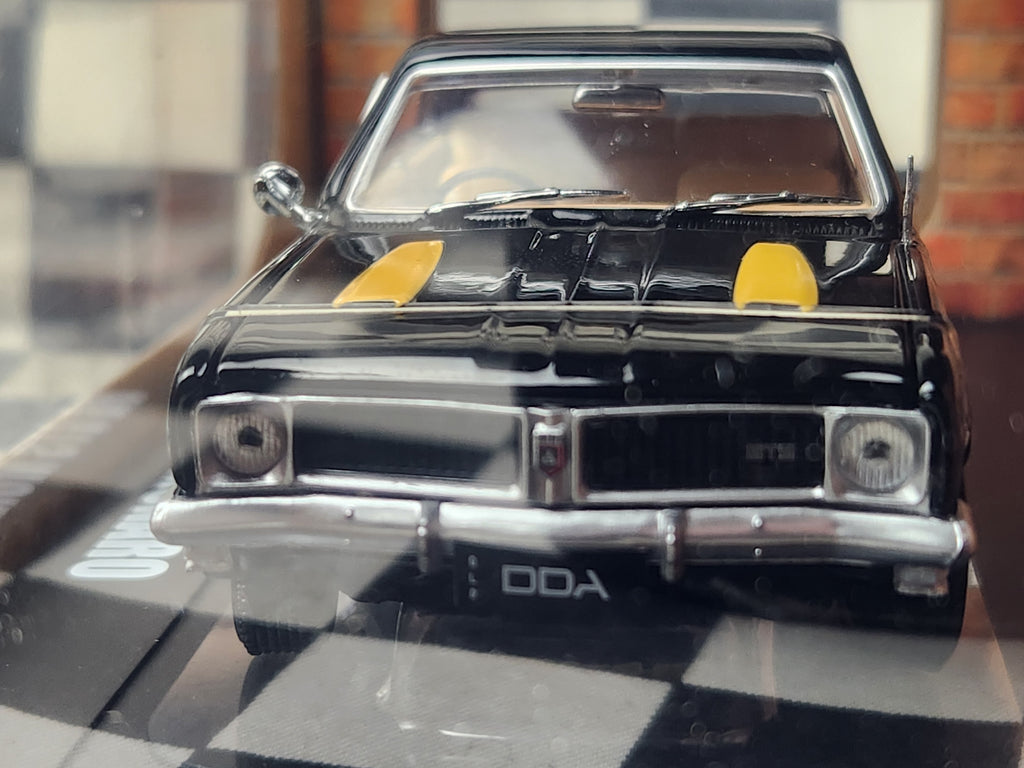 DDA Collectibles 1:32 HG GTS 350 Monaro Black