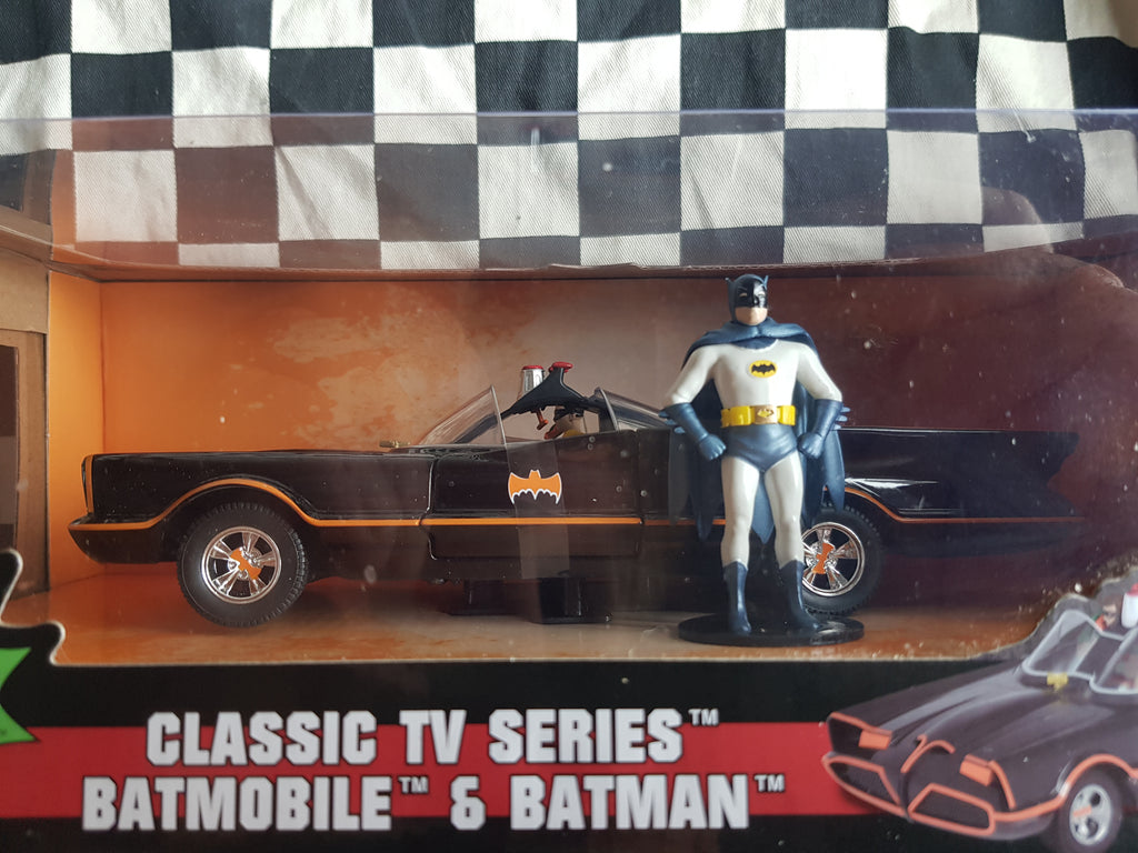 Jada 1/24 TV Series Batmobile with Batman