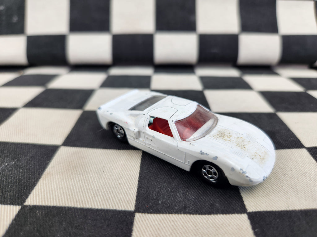 Vintage Loose Matchbox Ford GT Transitional Wheels Variant