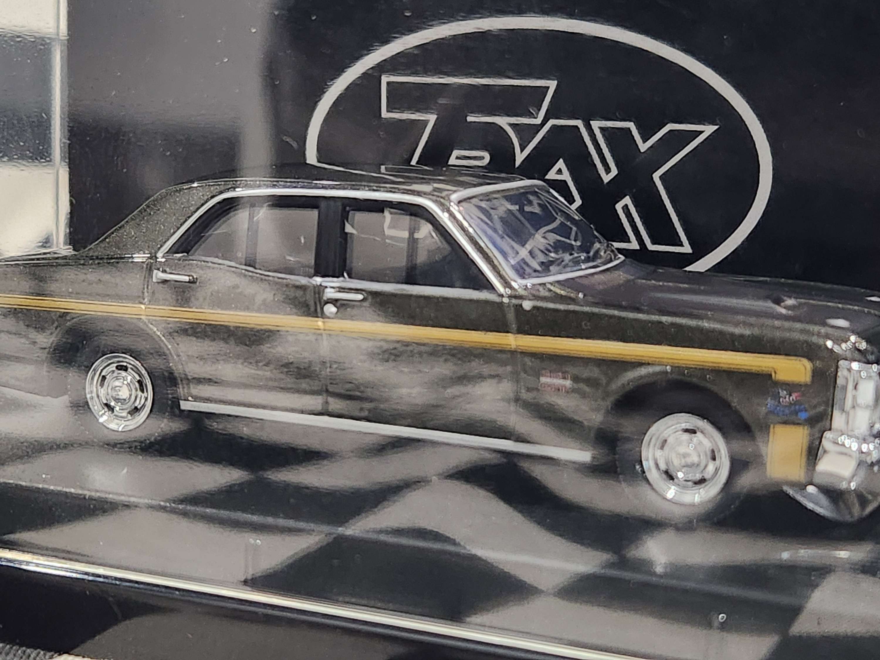 Trax 1/43 XW Falcon GTHO Phase II Reef Green TR34E