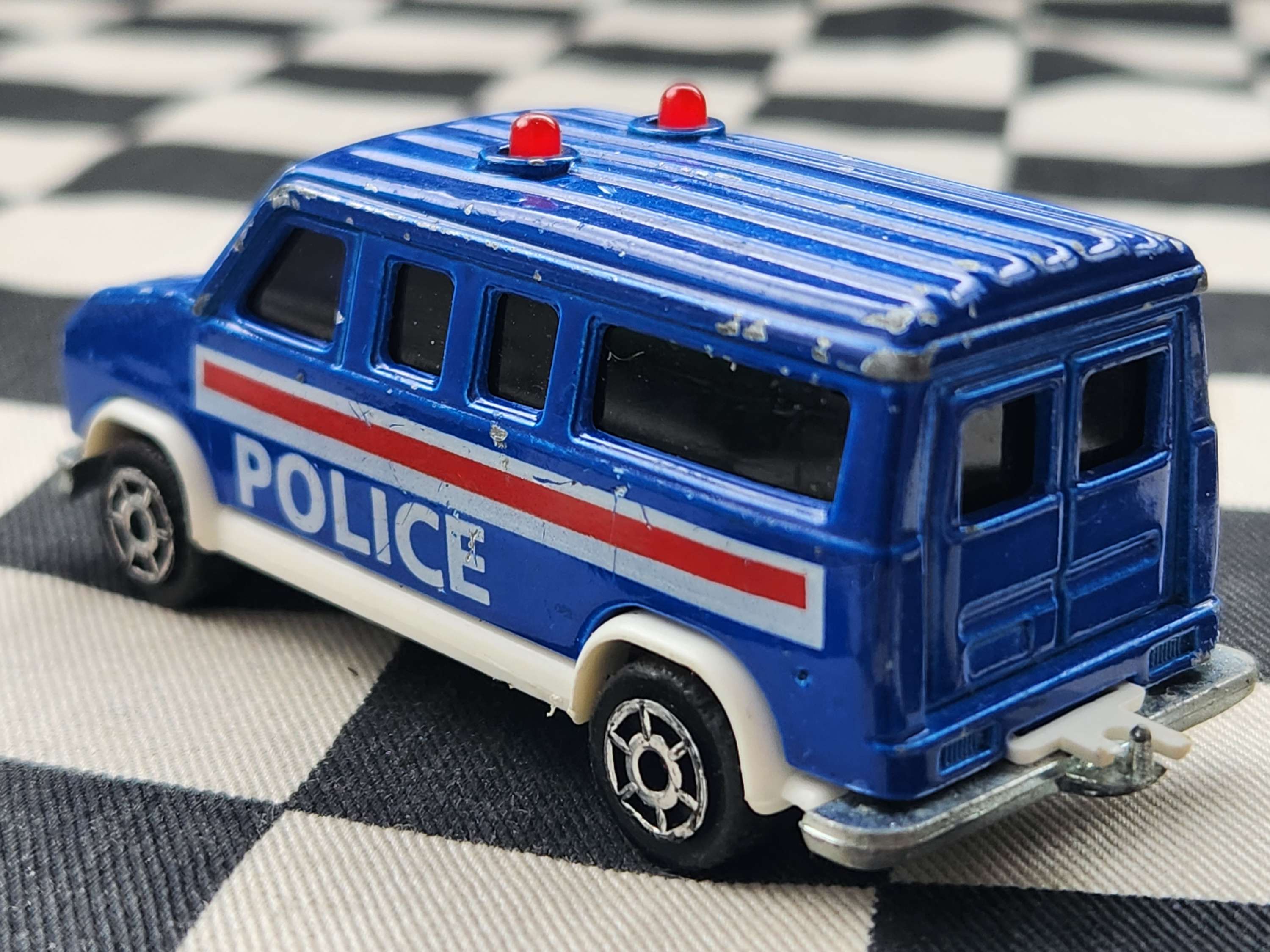Majorette Loose Fourgon Police Van