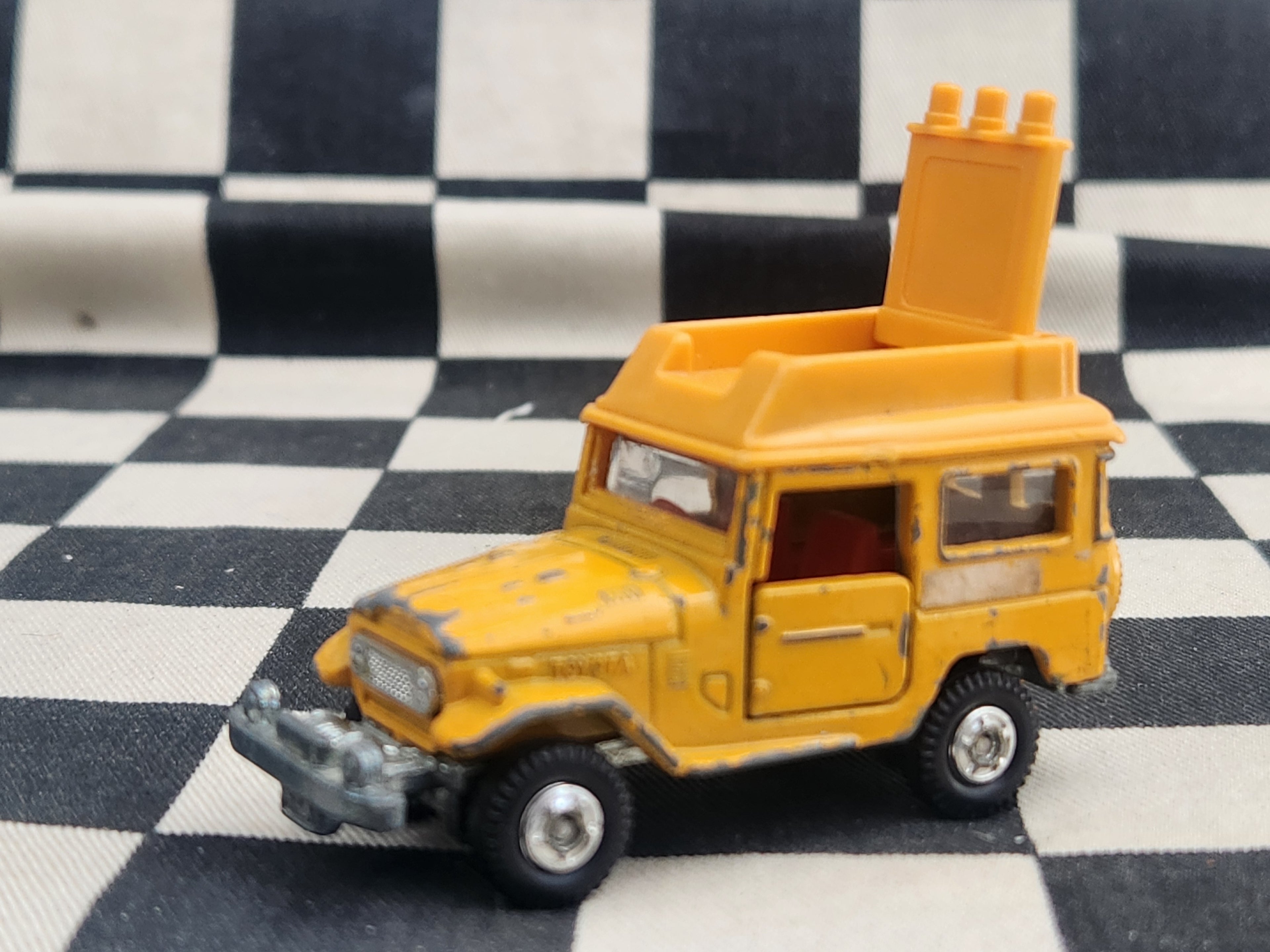 Vintage Loose Tomica Land Cruiser FJ Roadworks Vehicle VHTF