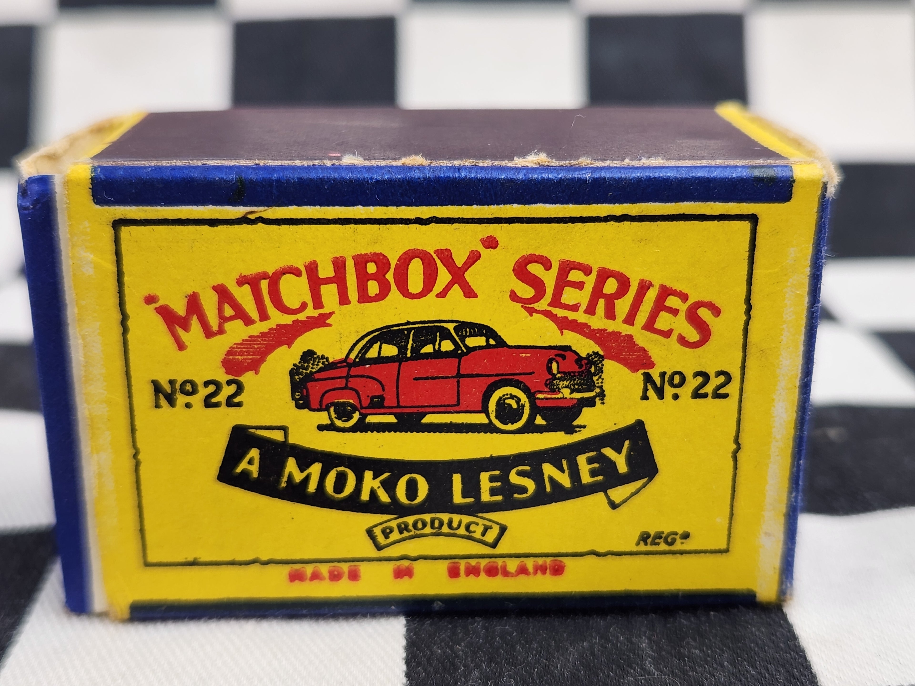 Matchbox Lesney Moko No22 Vauxhall Cresta in Original Box