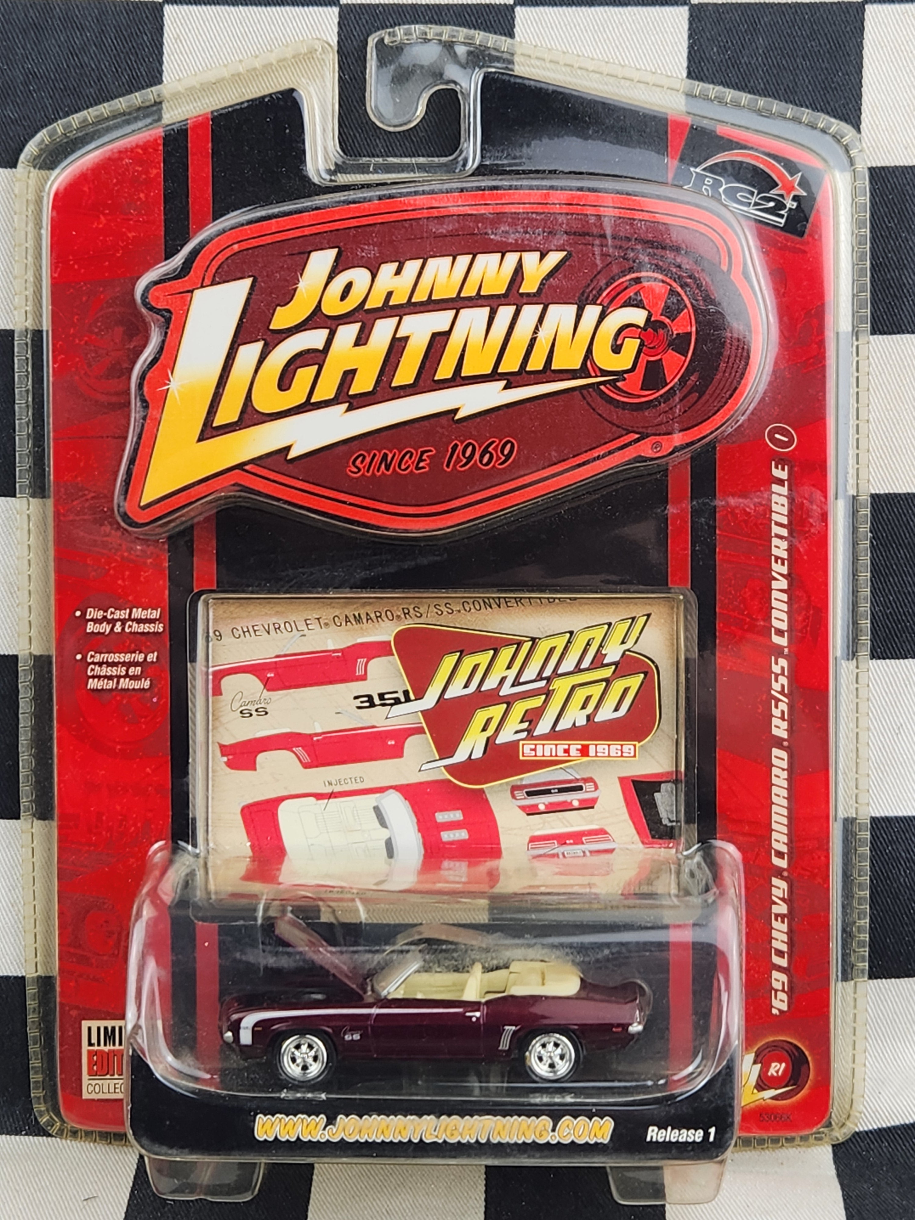 Johnny Lightning Johnny Retro 69 Chevy Camaro RS/SS Convertible