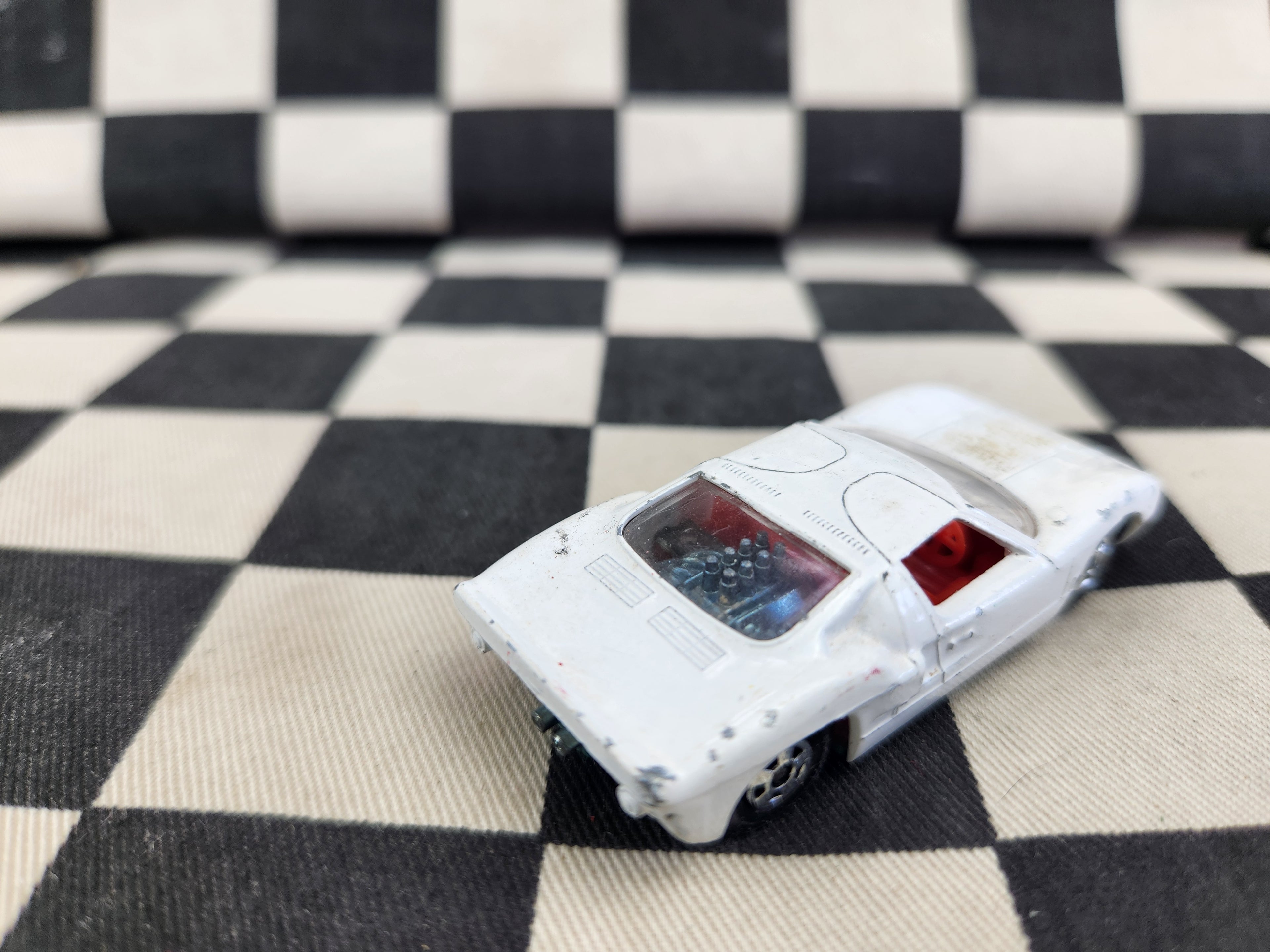 Vintage Loose Matchbox Ford GT Transitional Wheels Variant