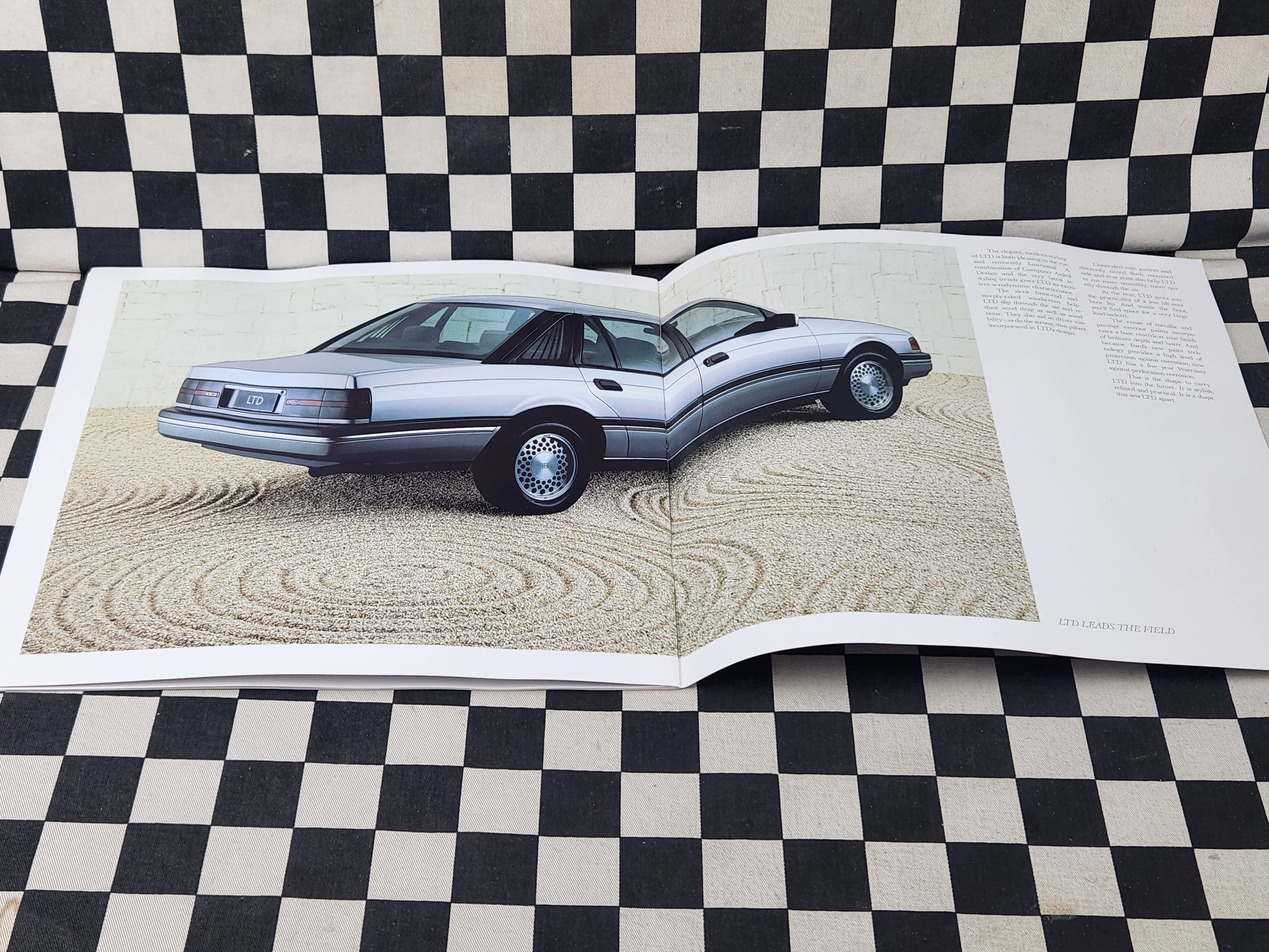 Ford DA LTD Sales Brochure