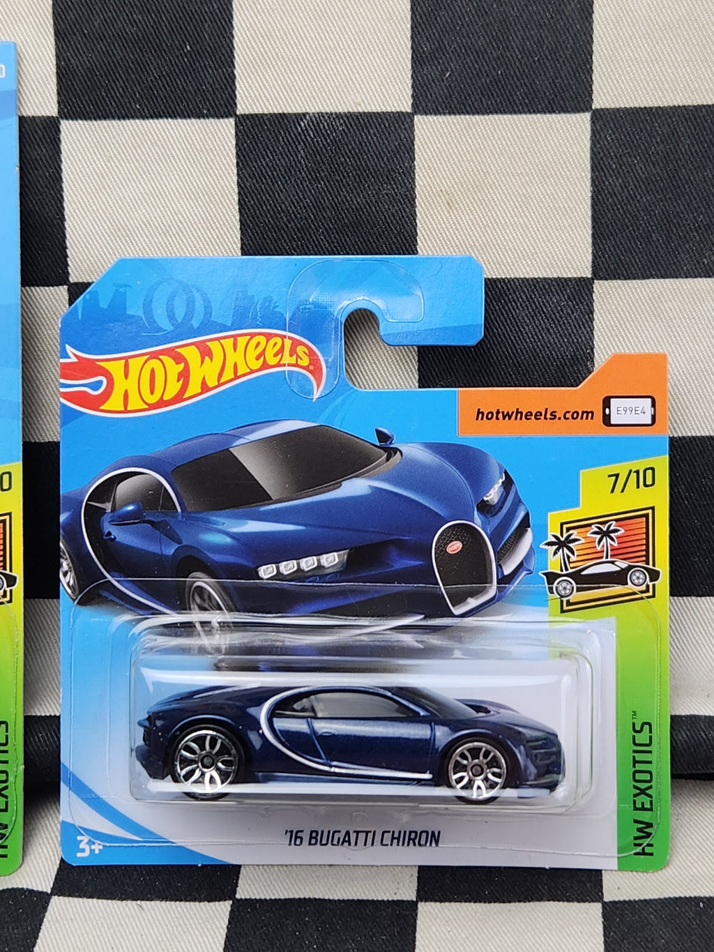 Hot Wheels 2019 Exotics 16 Bugatti Chiron Blue Your Choice of