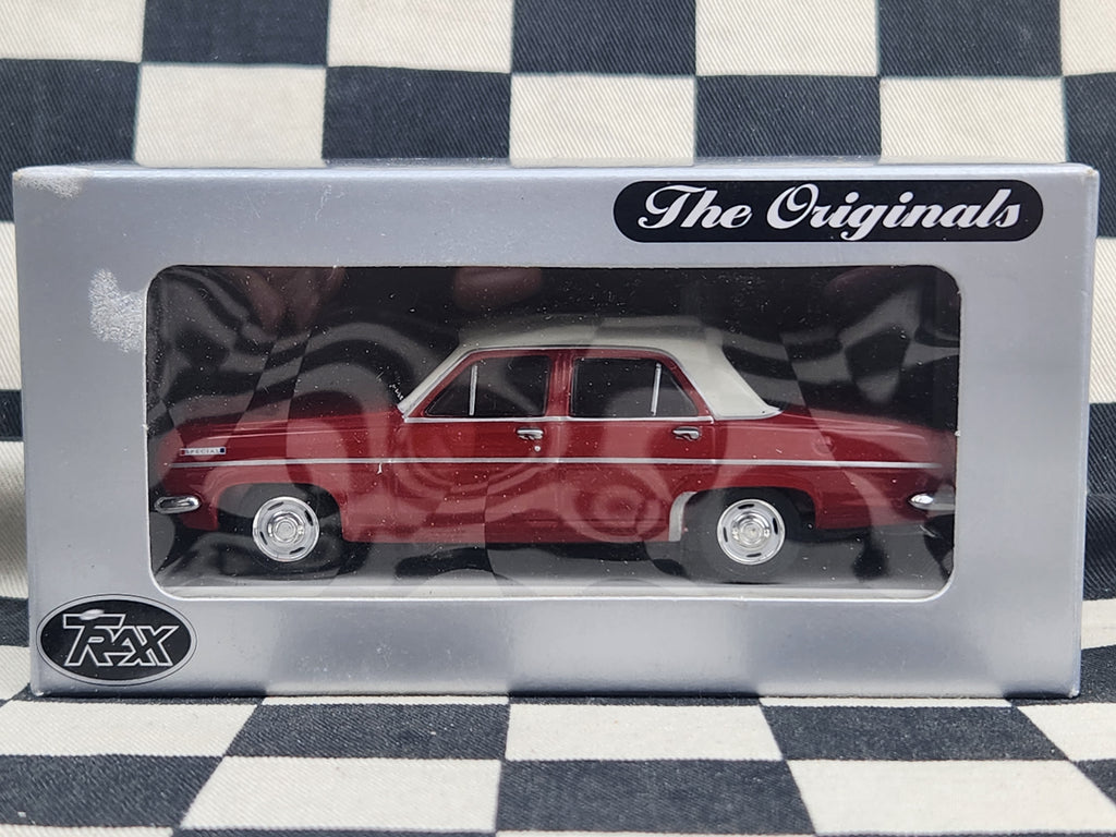 Trax 1/43 HR Holden Special Sedan Picardy Red/White TR32B