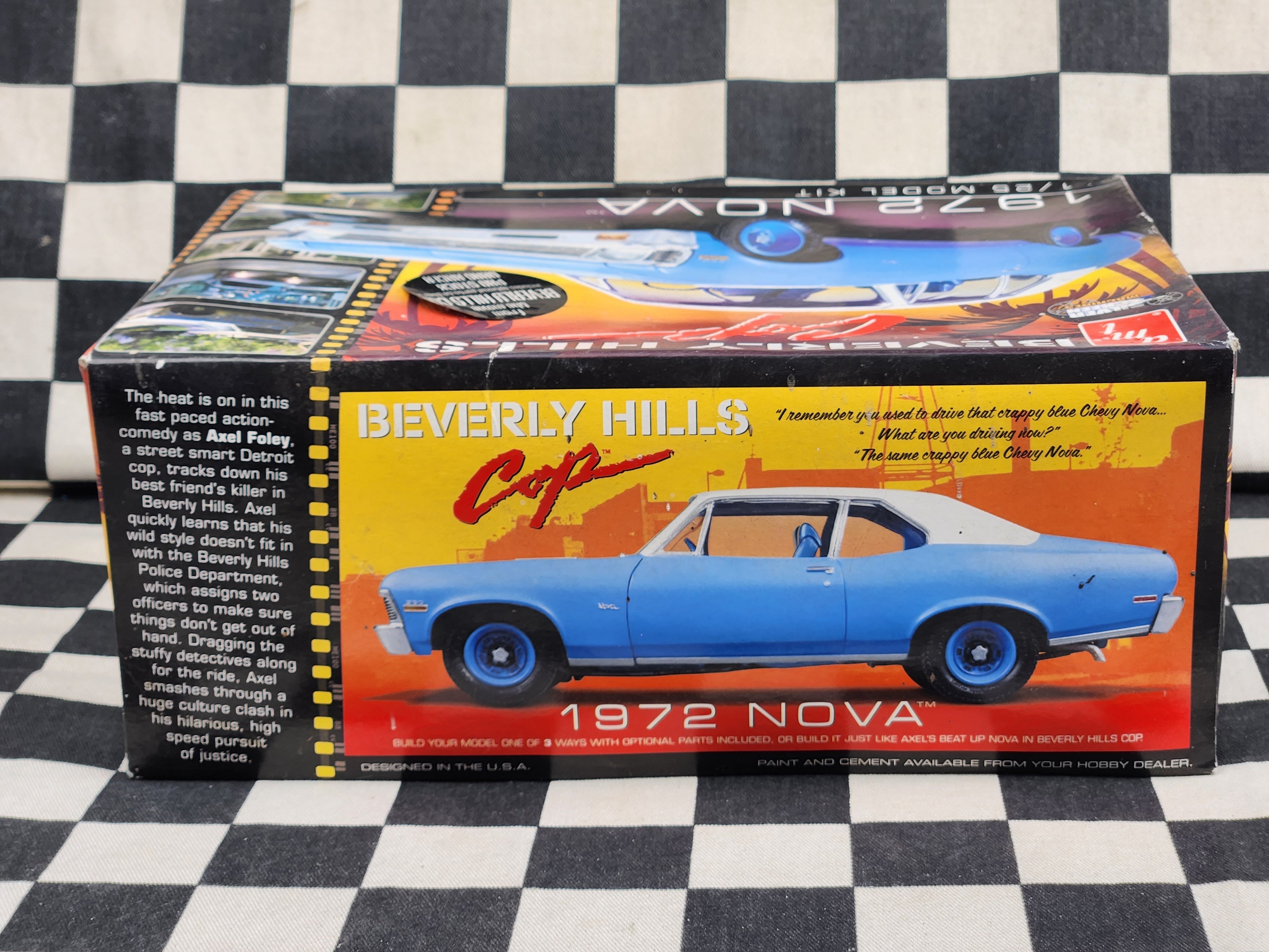 AMT 1:25 Beverly Hills Cop 1972 Nova Plastic Model Kit