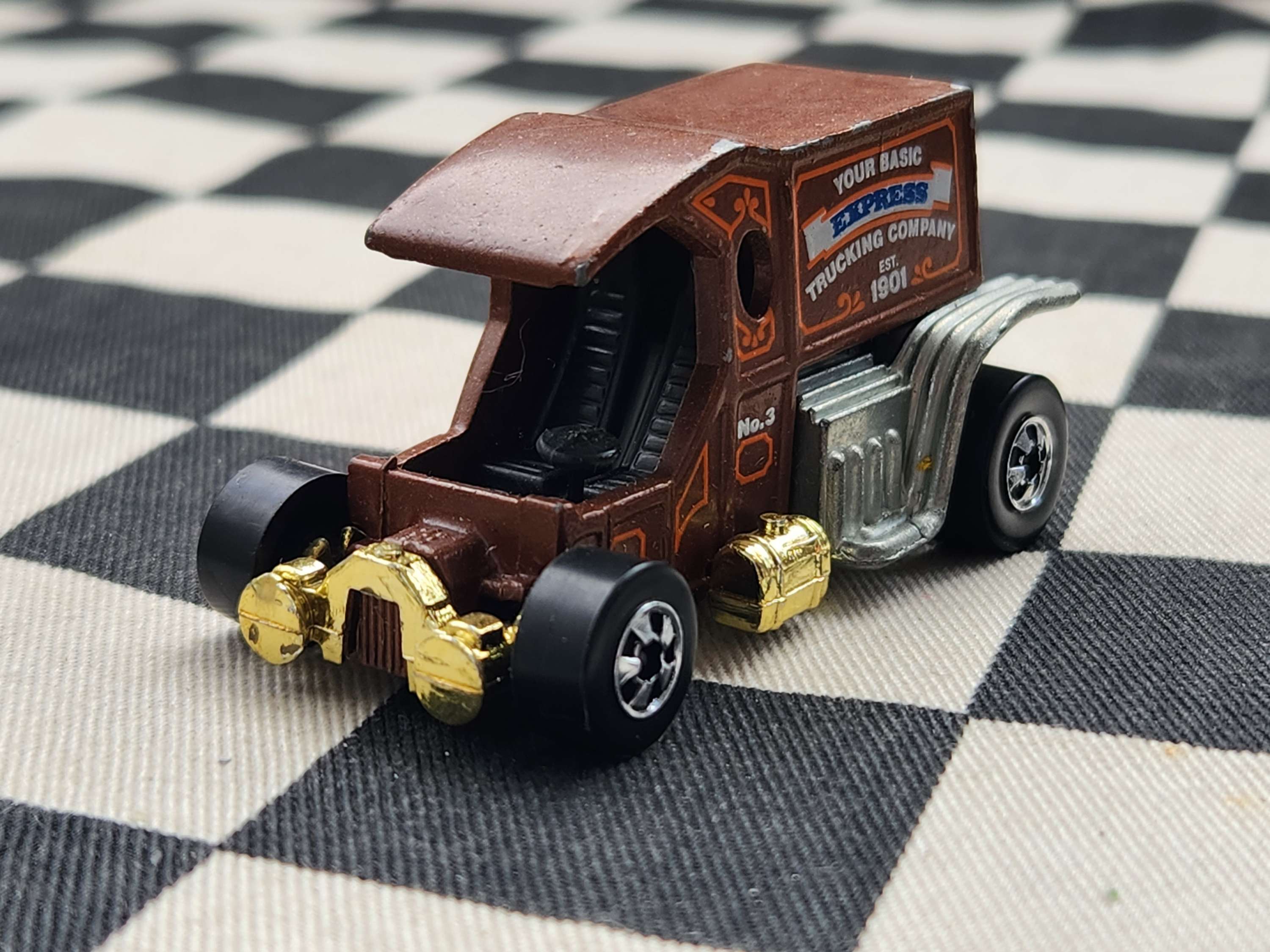 Vintage Loose Hot Wheels T Totaller Brown Gold base Nice!