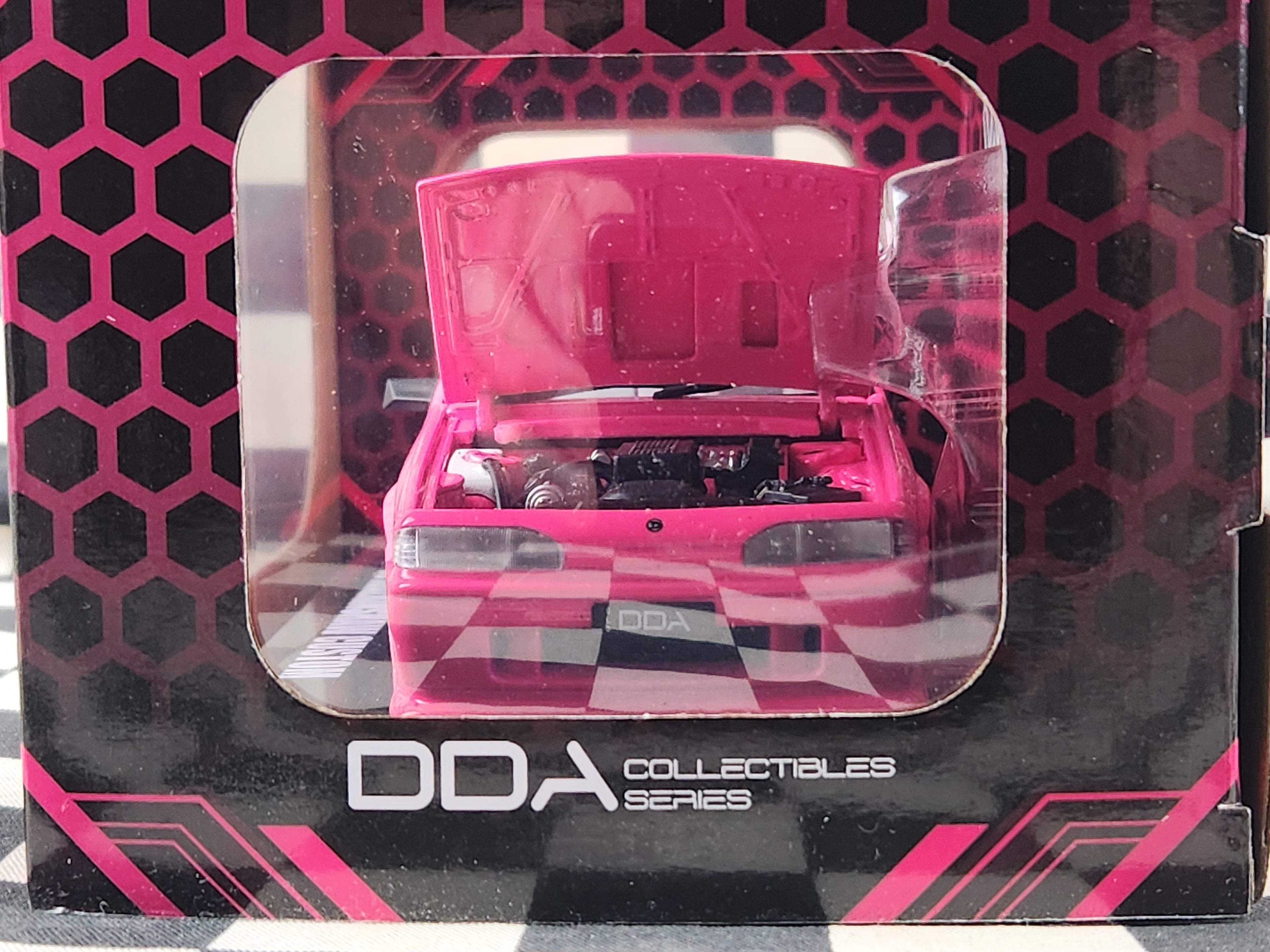 DDA 1:24 Holden VL Walkinshaw Commodore Custom Pink – Kustom Kollector