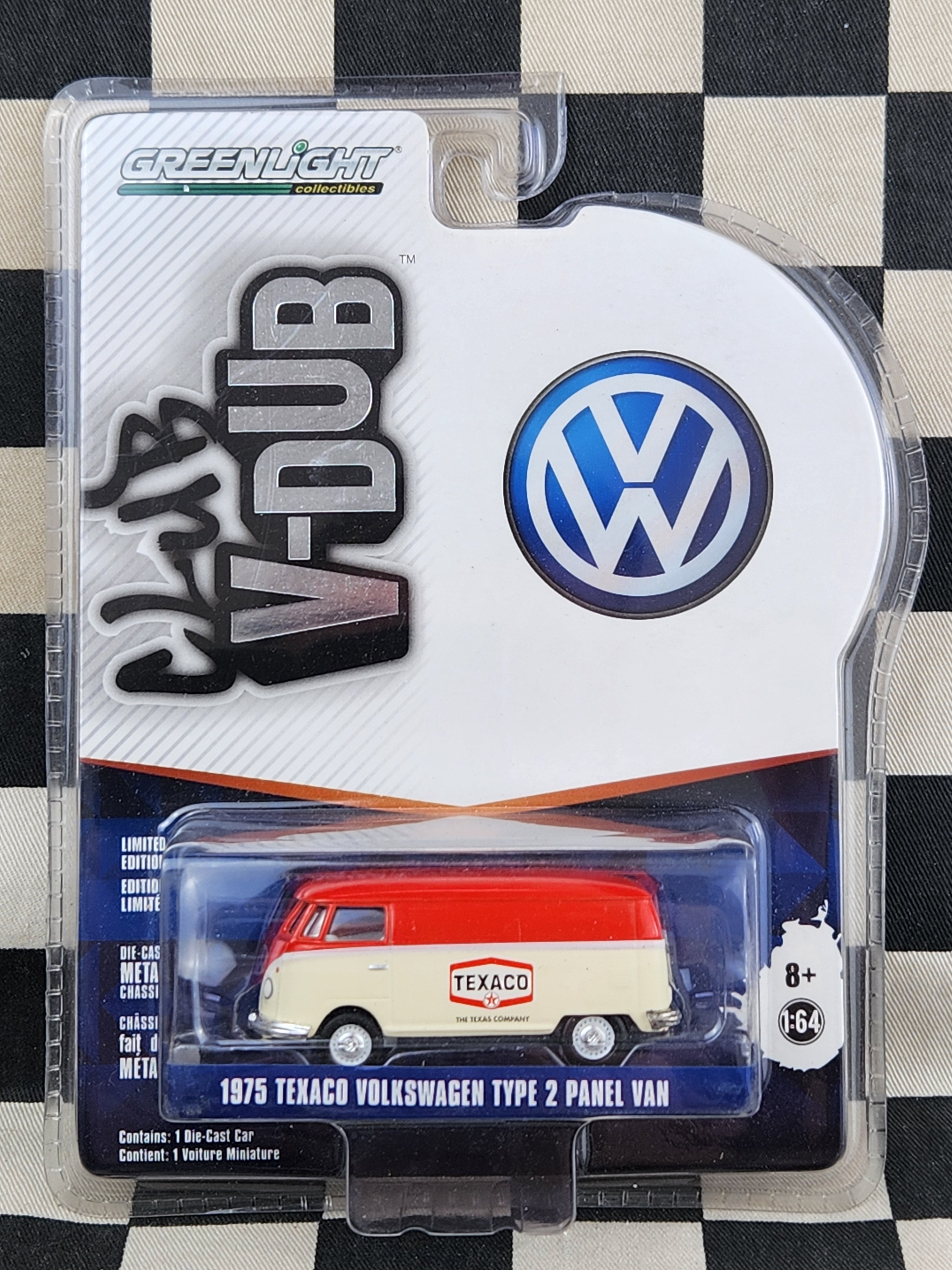 Greenlight Club V-DUB 1975 Texaco Volkswagen Type 2 Panel Van