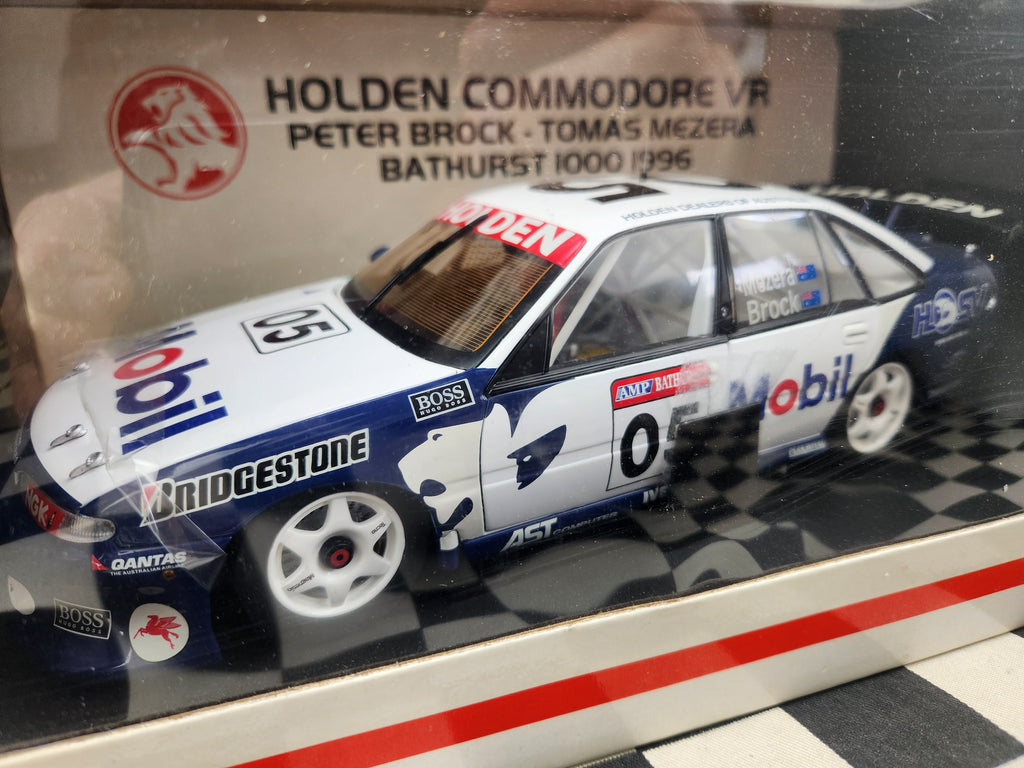 Biante 1:18 Peter Brock Collection Holden VR Commodore Bathurst 1996