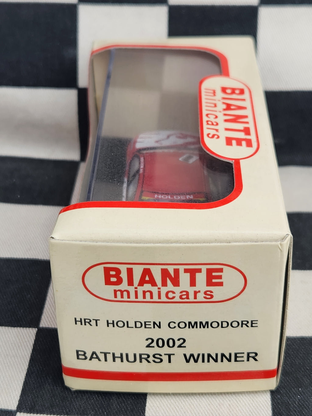 Biante 1:64 Holden Racing Team 2002 Bathurst Winner Commodore #1 Skaife Richards