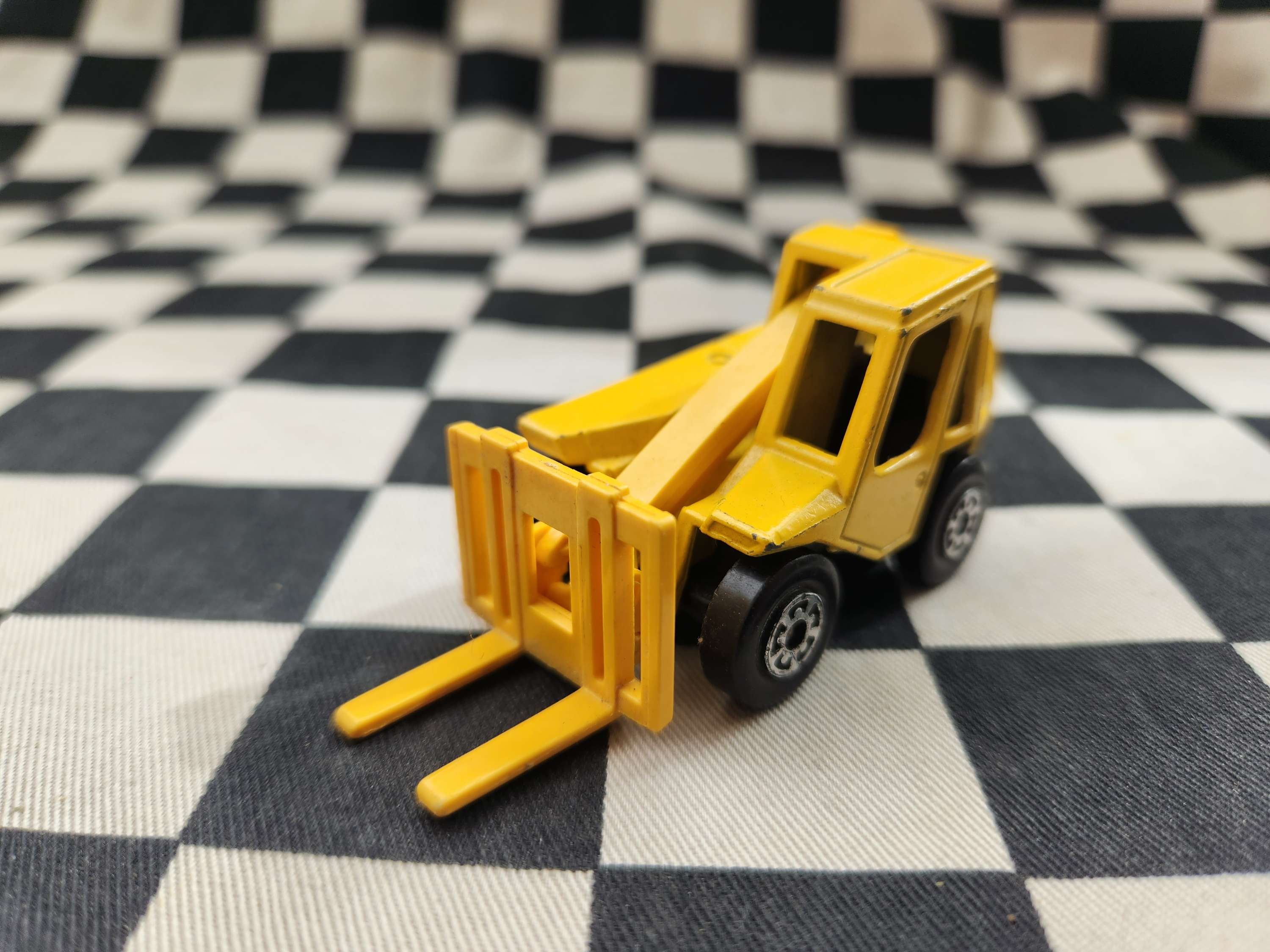 Vintage Loose Matchbox Superfast Sambron Jacklift