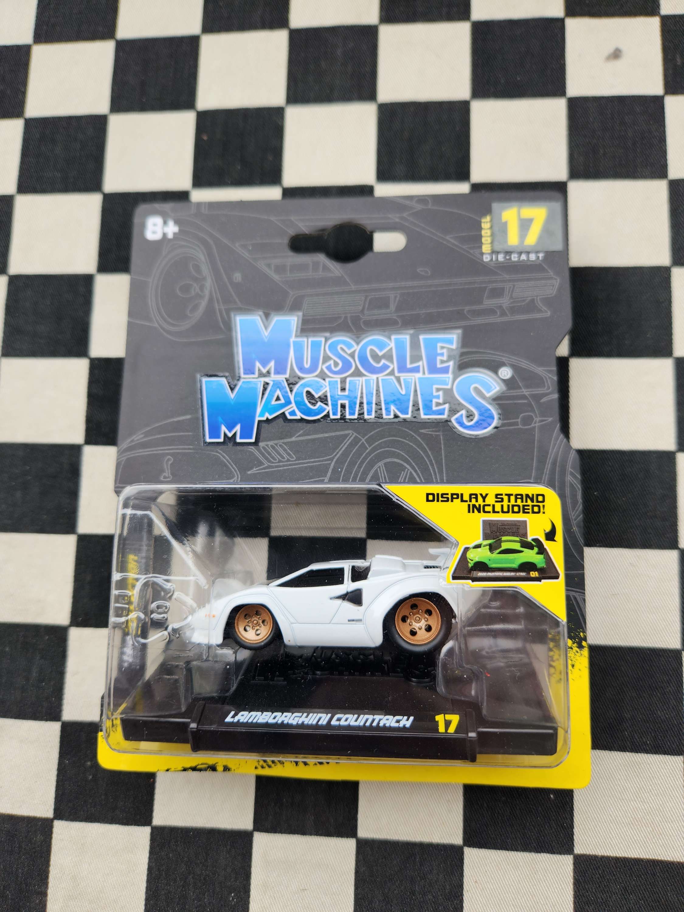 Muscle Machines Lamborghini Countach White