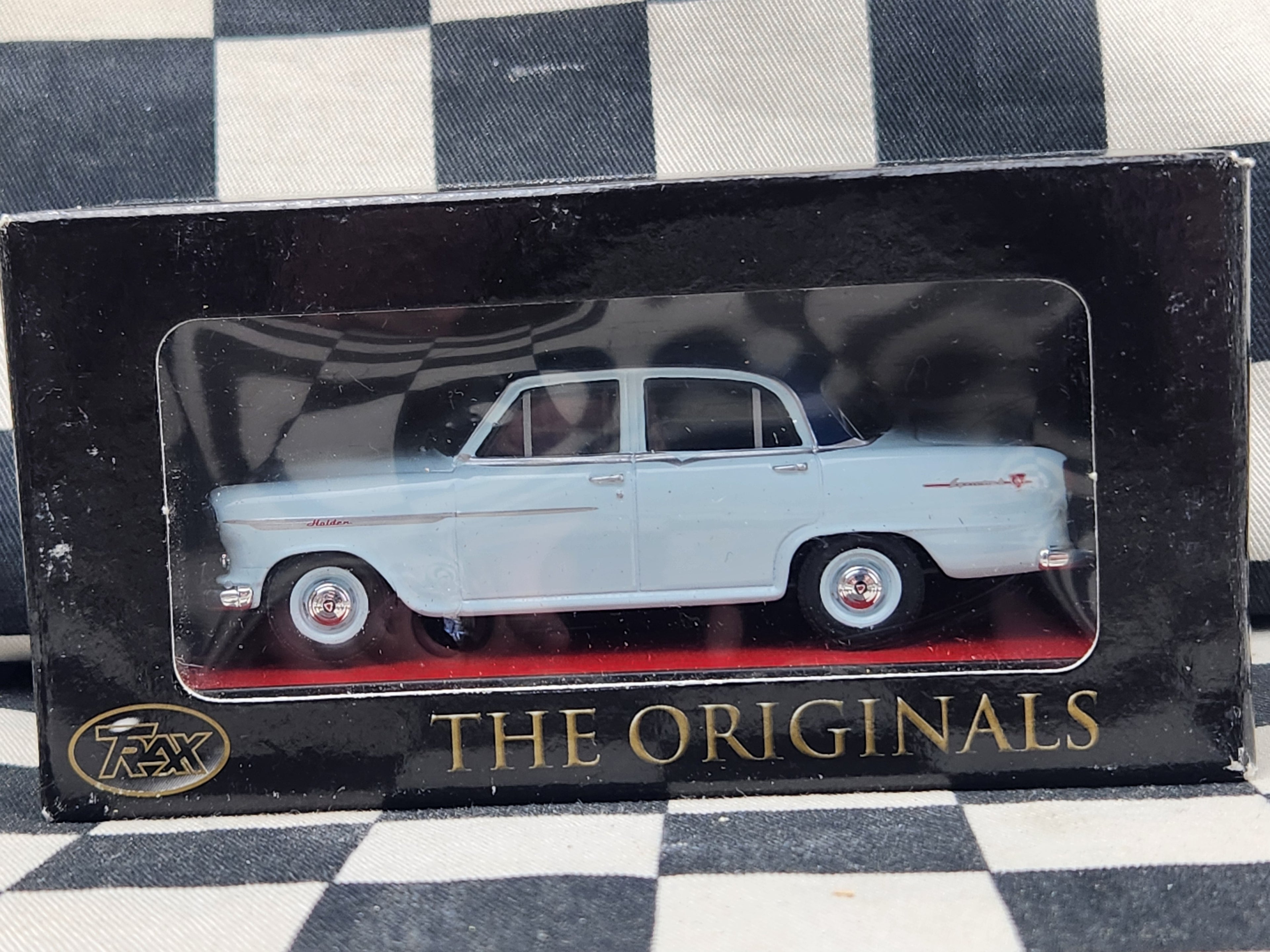 Trax 1:43 FE Holden Special Sedan Dark/ Light Blue TR40