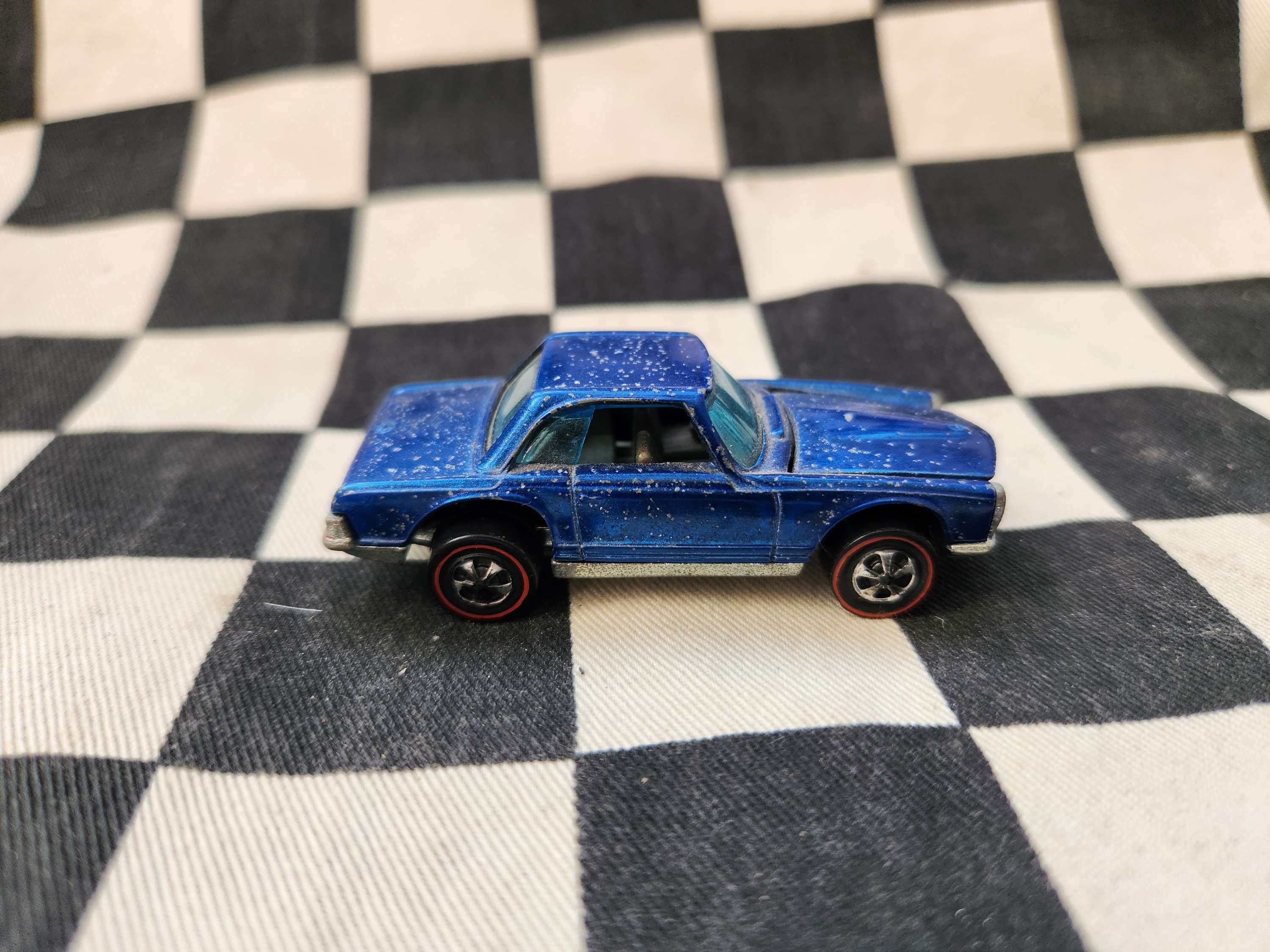 Vintage Loose Hot Wheels Redline Mercedes Benz 280 SL Blue Dark Interior