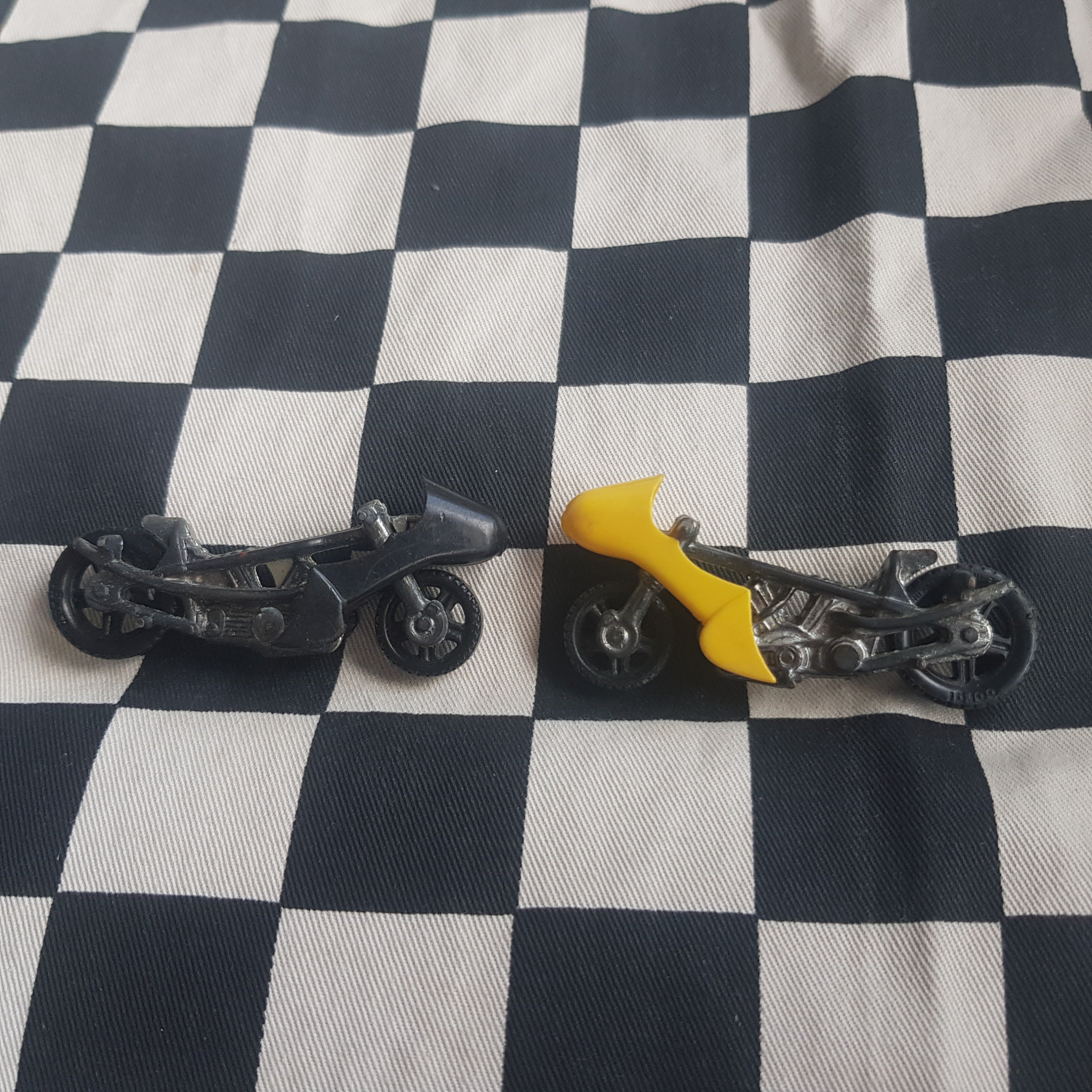 Vintage Loose Corgi Motorcycles Choice of Yellow & Black